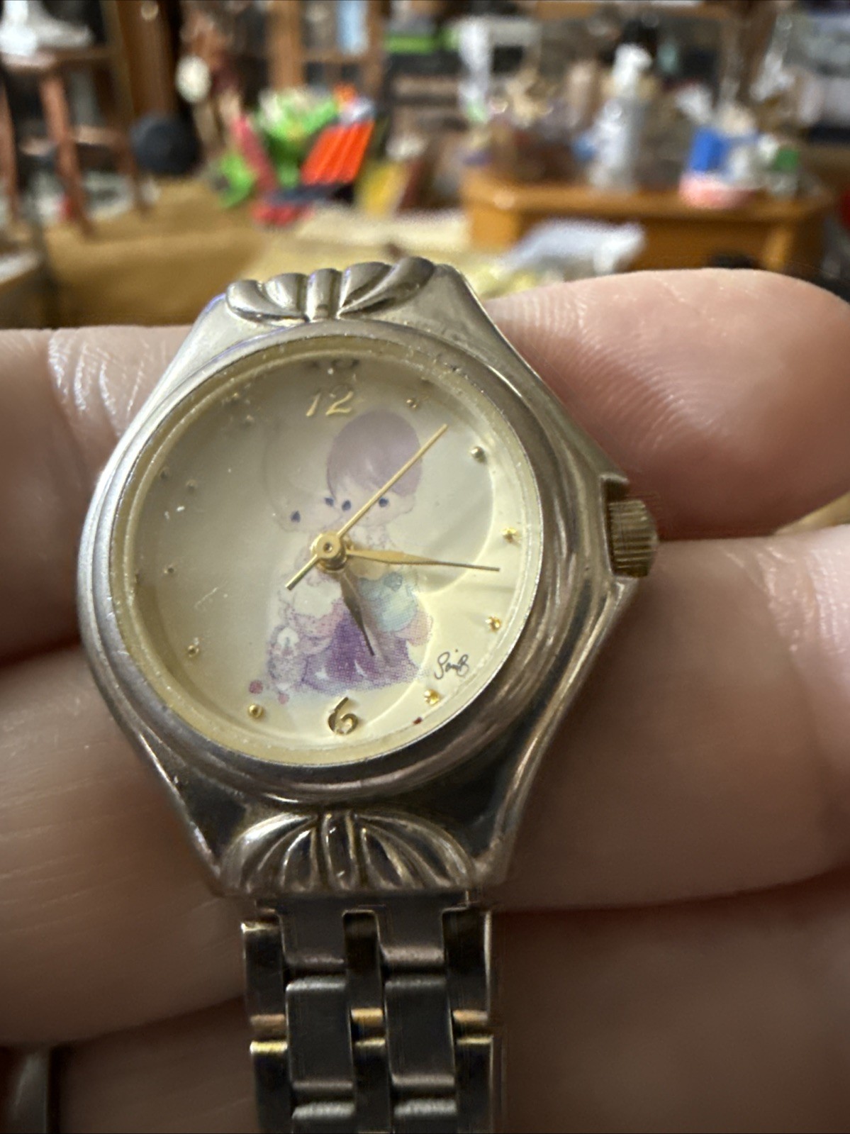 Precious Moments Valdawn 0200 “Love One Another” Watch 2000 Pre-owned