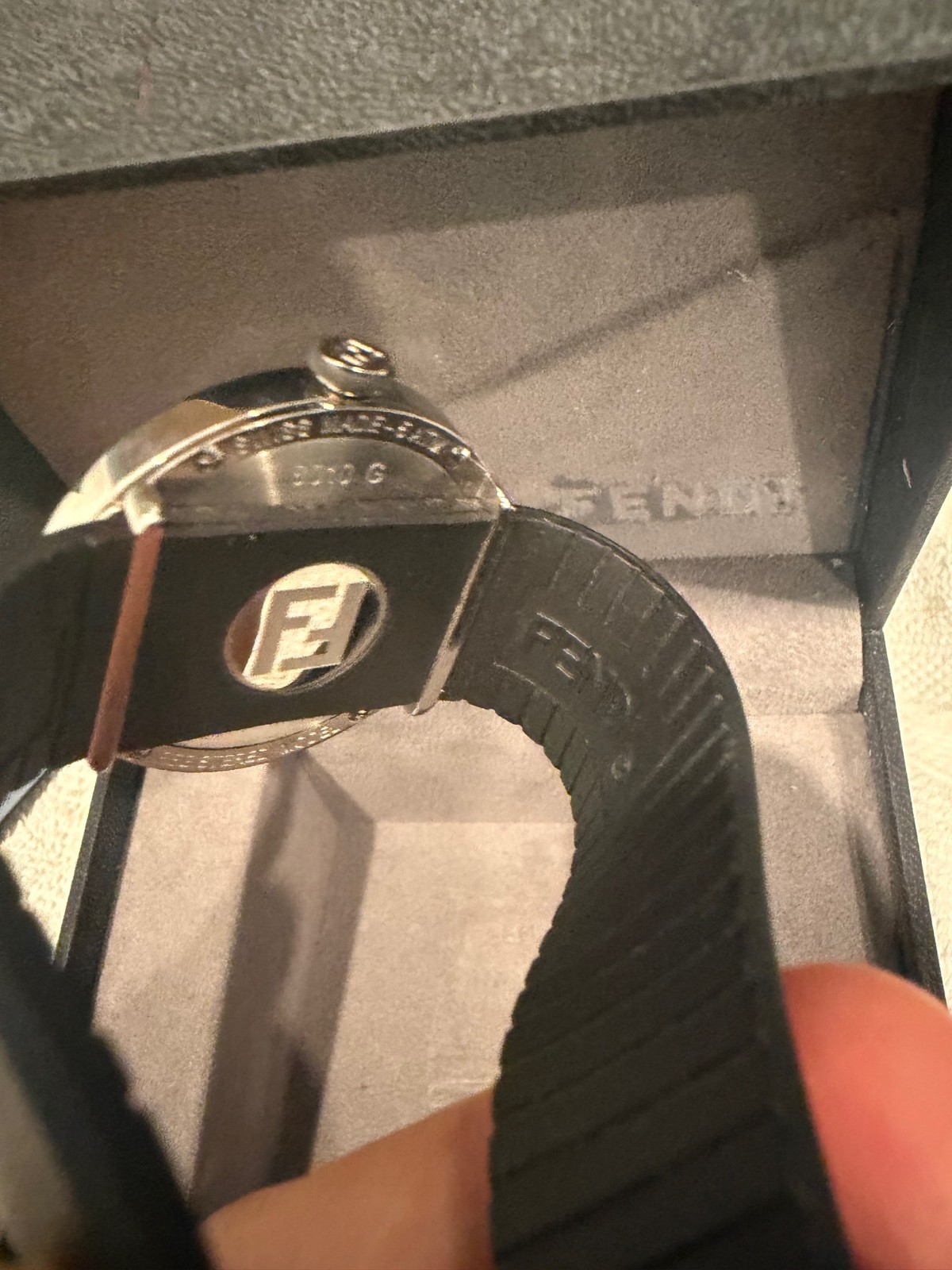 Fendi Bubble Watch 8010L Aqua Face With Rubber Black Strap – Used