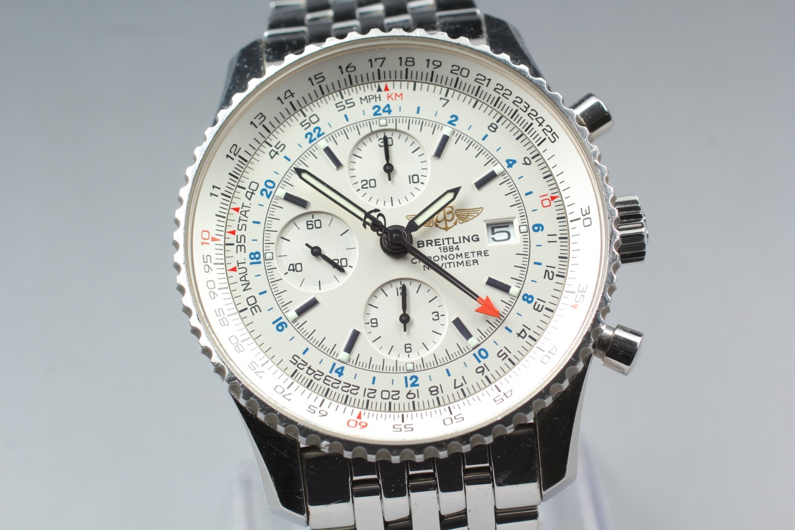 Breitling Navitimer World 46mm White Chronograph GMT Automatic Steel – A24322