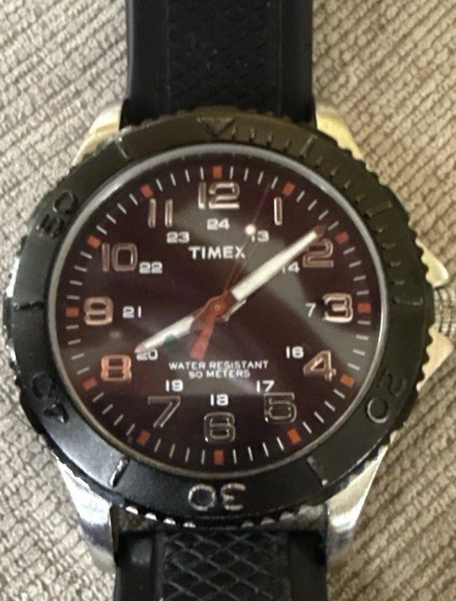 TIMEX Taft Street Men’s Dive Watch 20mm Black Silicone Band ~ Runs Keeps Time