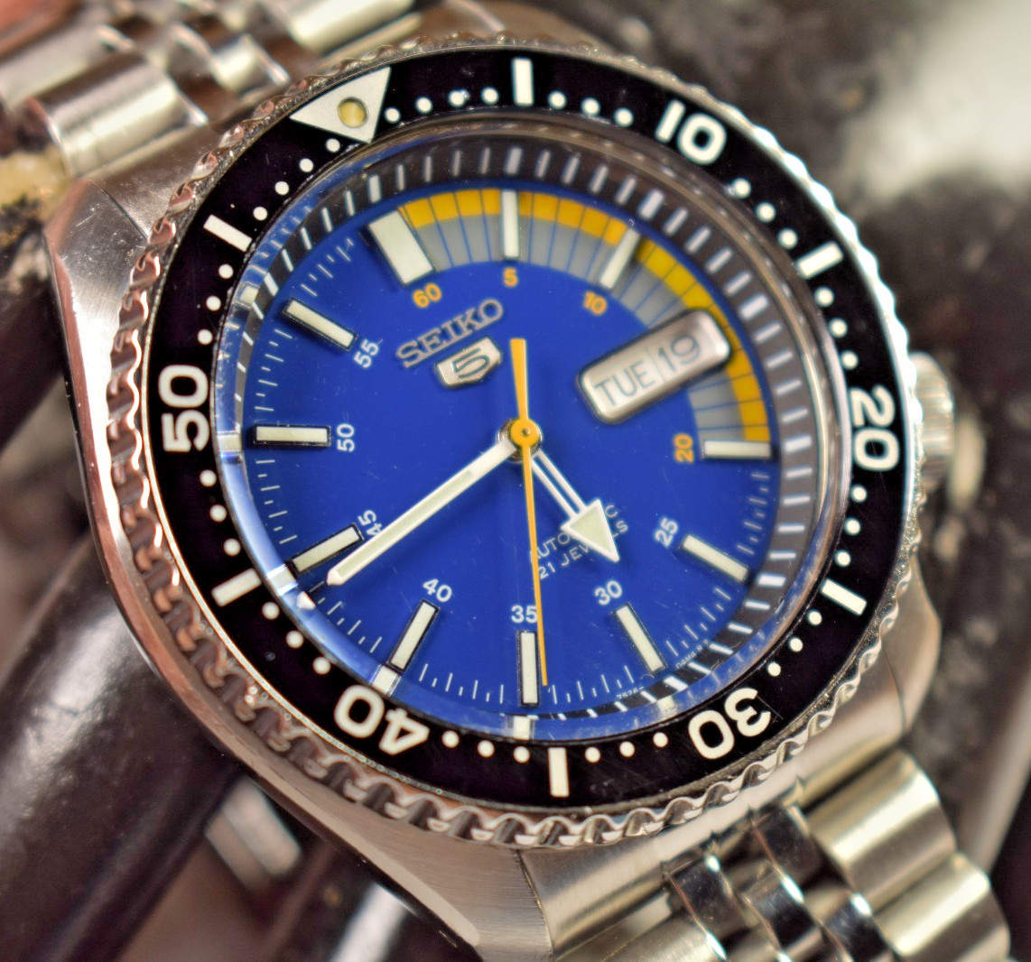 SEIKO MOD Diver’s Automatic 7S26-0029 SKX007 Blue/Yellow Dial Date Men’s Watch