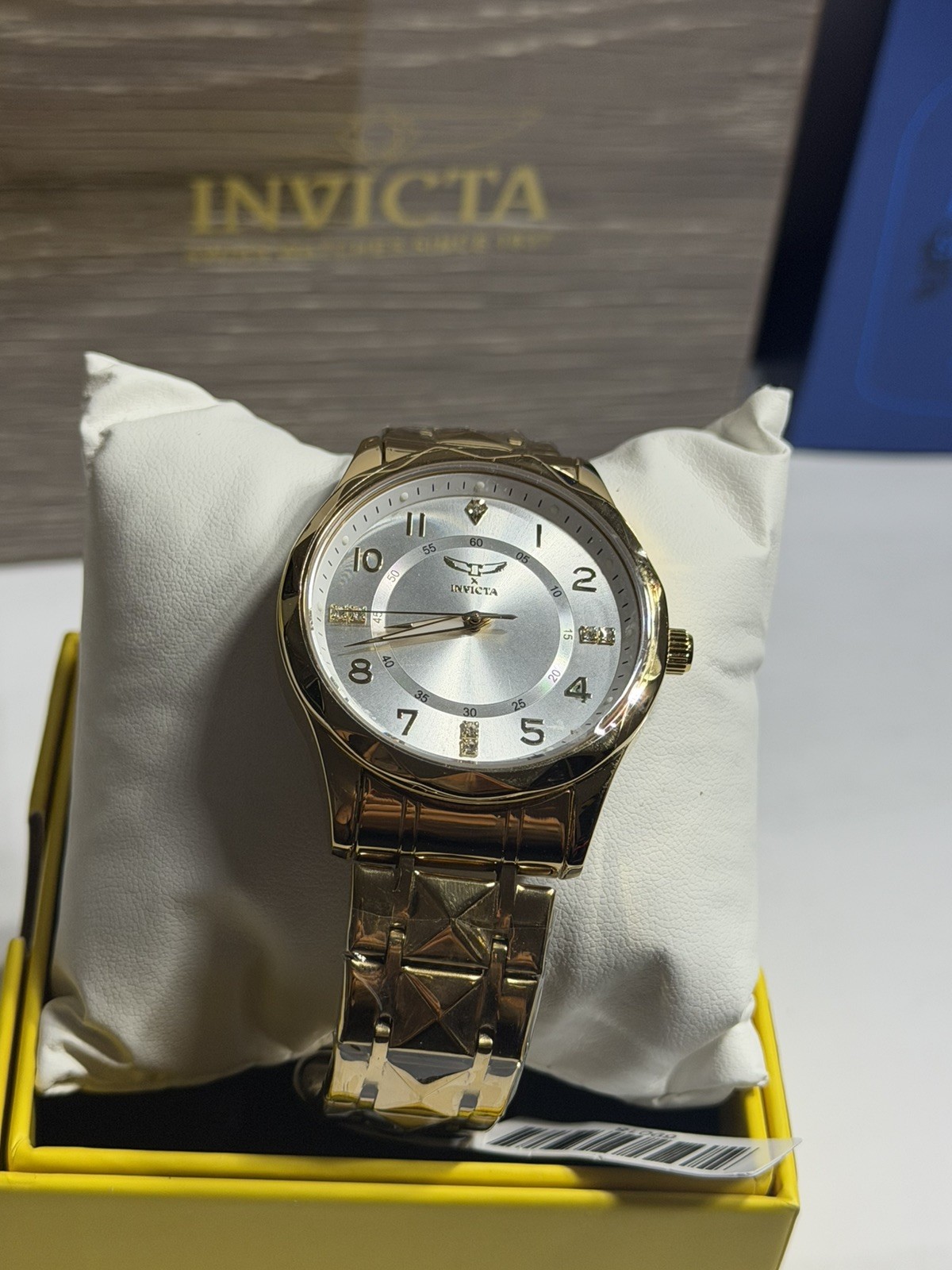 Invicta Specialty I by Invicta Men’s Watch – 41mm, Gold (69018)