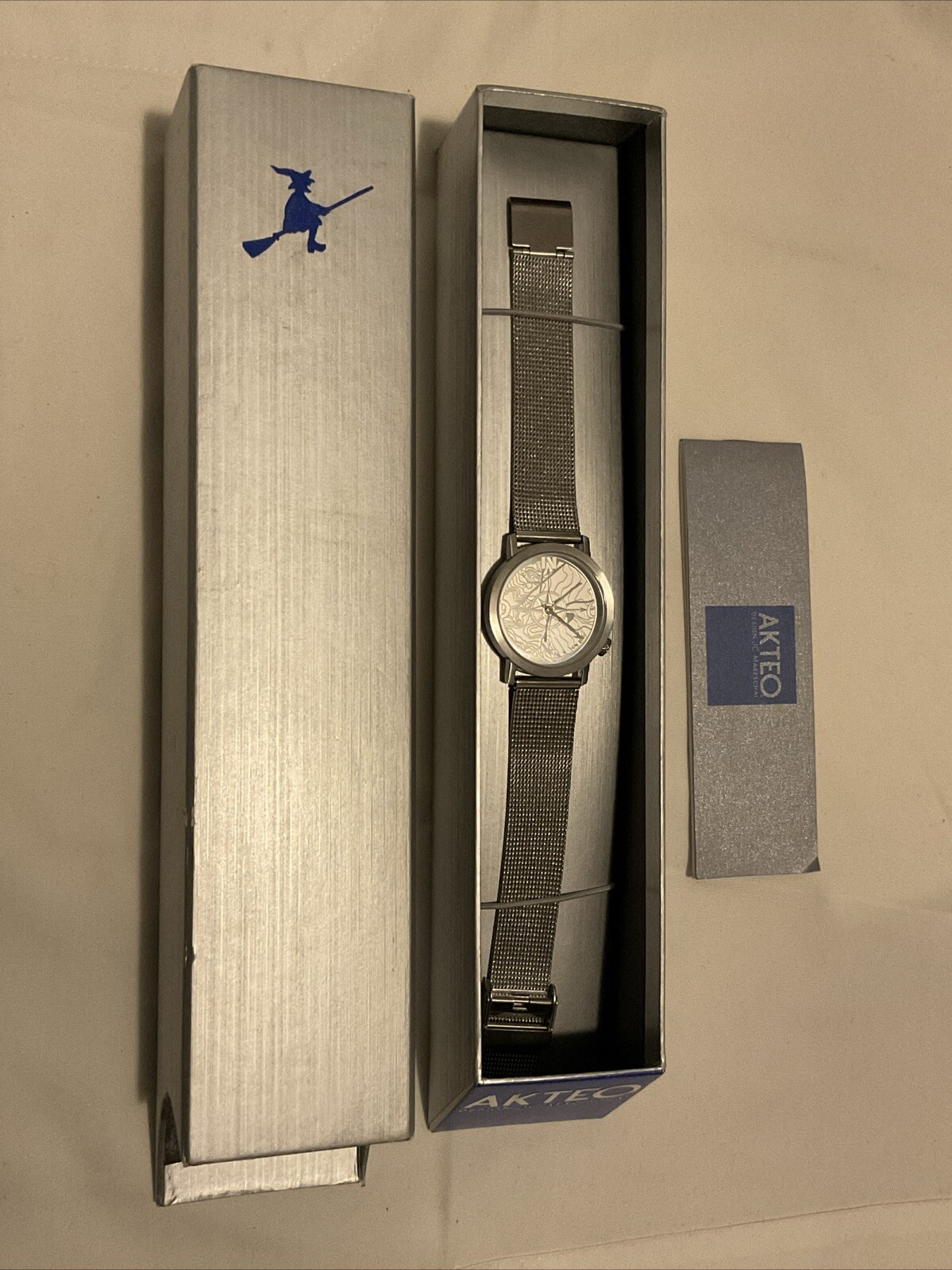 AKTEO “UNISEX “ Quartz Watch Design By: J.C.MARESCHAL BATTERY & EXCELLENT!!!