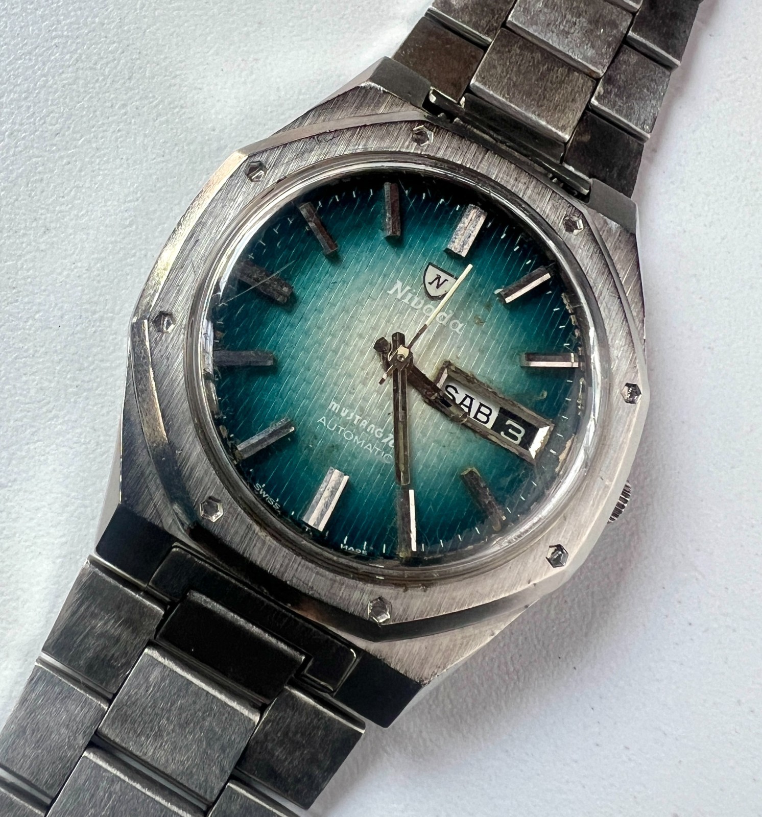 Nivada Grenchen F77 Automatic Watch Royal Oak Mustang 76 Vintage Mens Green Dial