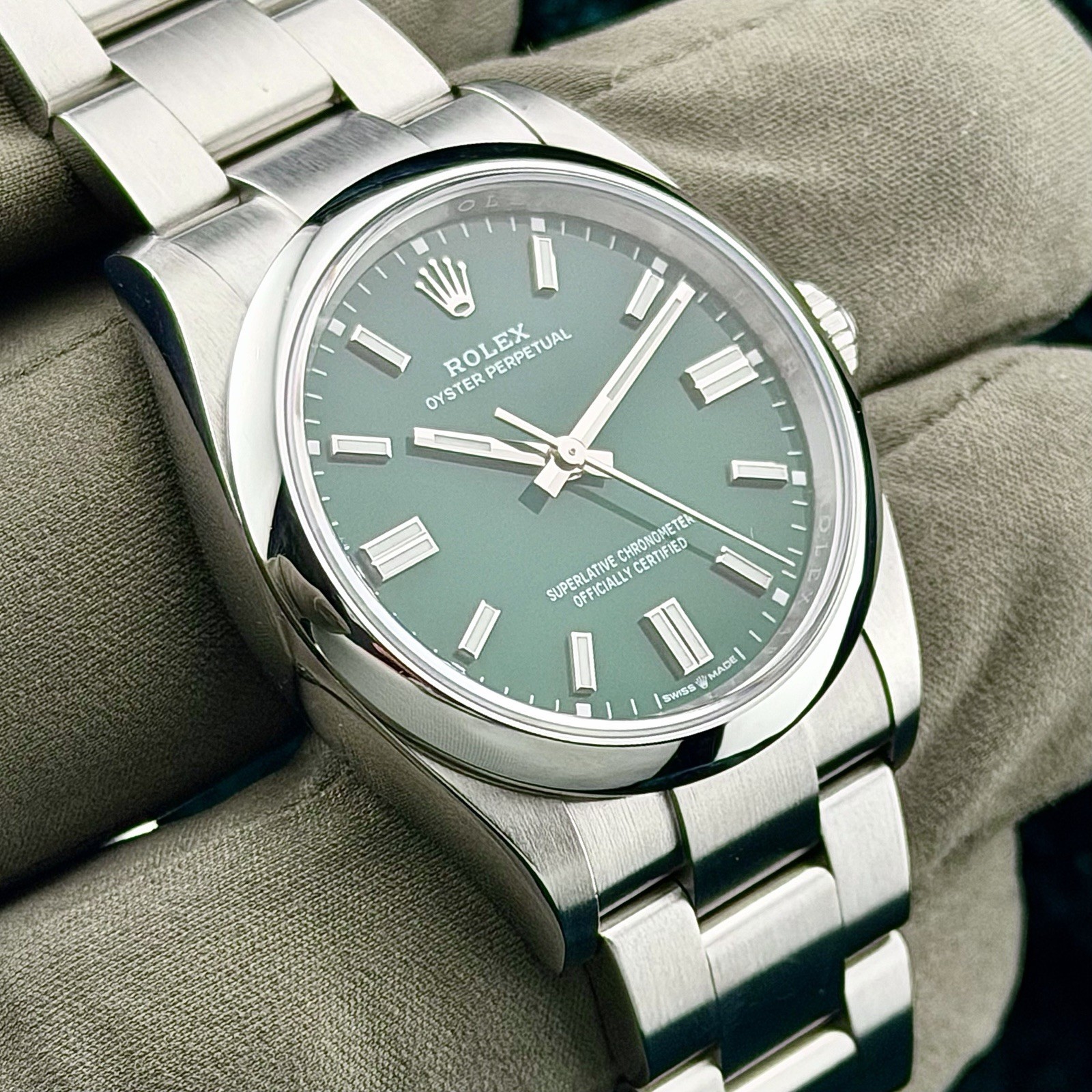 Rolex Oyster Perpetual 126000 Green Dial SS Oyster 36mm