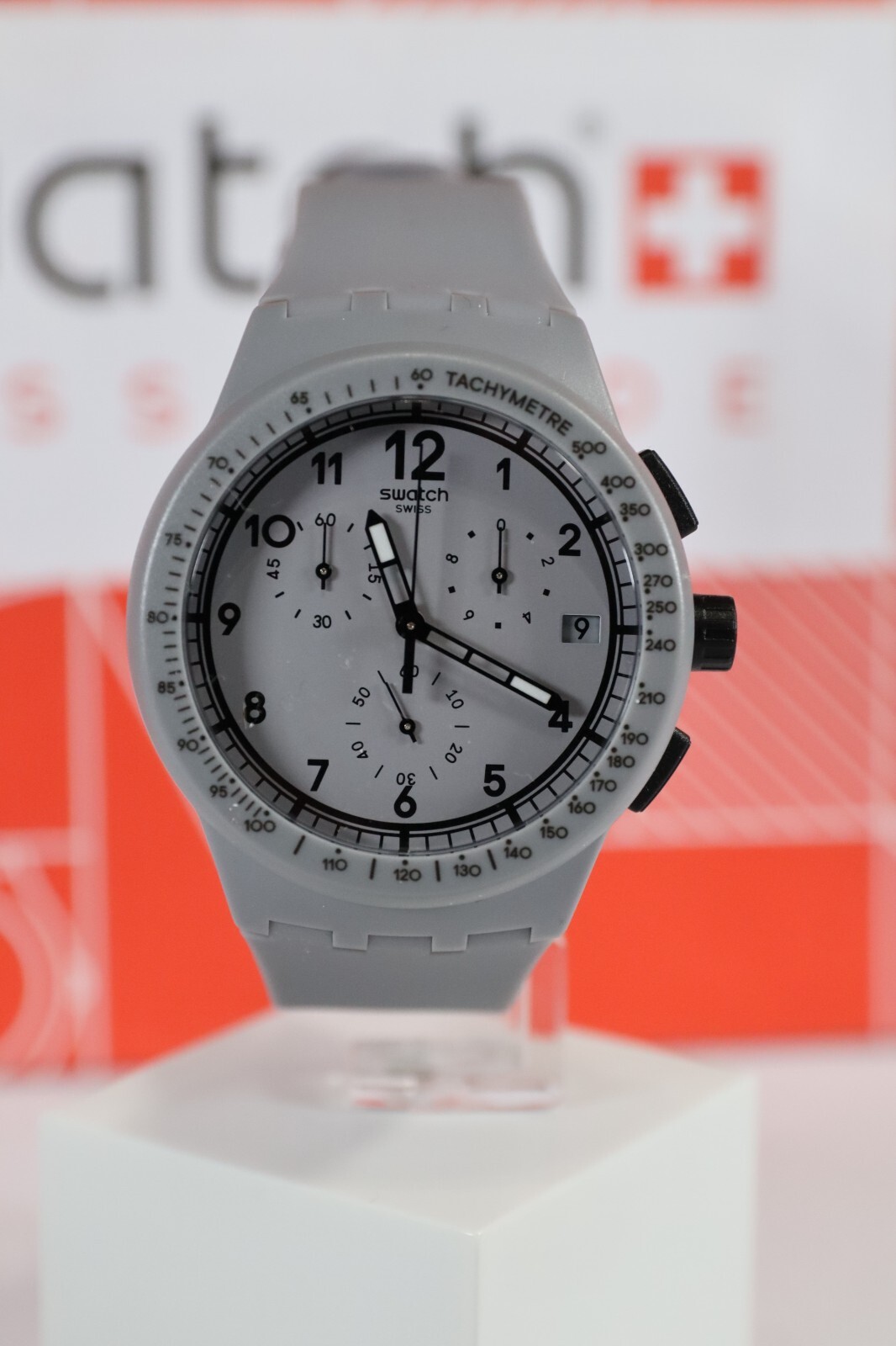 New Swiss Swatch Originals GRRRR Chrono Gray Silicone Date Watch 42mm SUSM400