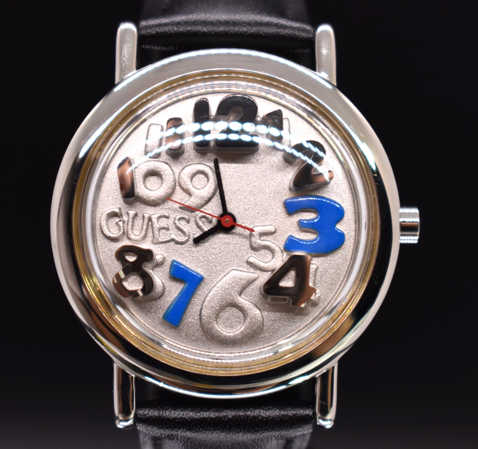 Vintage 1994 Guess 3D Bubble Number Dial Watch Silver Tone Abstract Leather