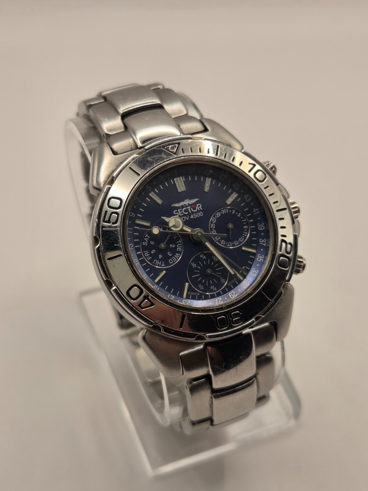 Sector No Limits ADV 4500 Swiss Made Dive Watch – 39mm – 7.5in