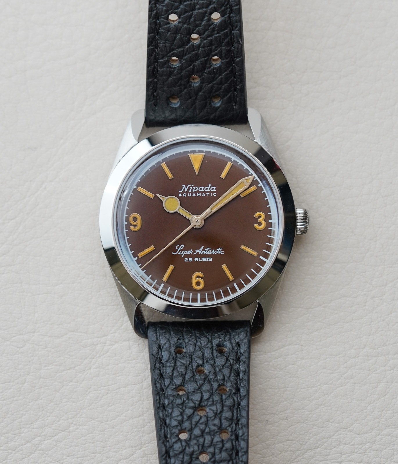 Nivada Grenchen Super Antarctic 3.6.9 Tropical 32031A10 Men’s 38mm Steel Watch