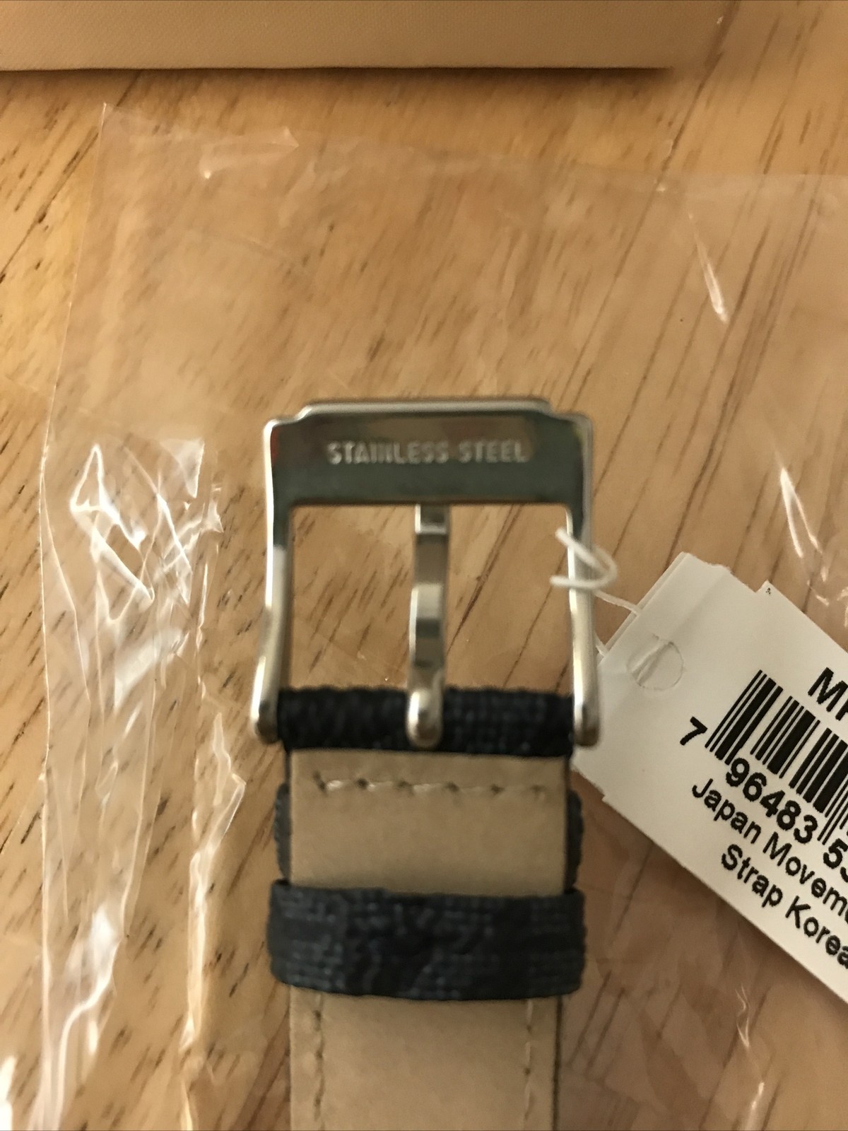 Authentic unisex Michael Kors slim Quartz watch brand new with tags and box