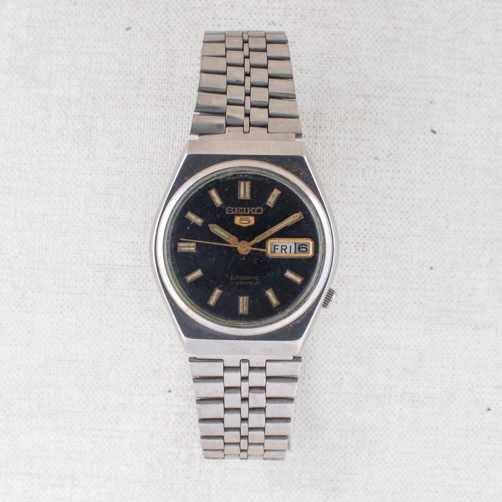 Seiko 5 Automatic 6309-8820 Black Dial Day/Date Gold Accents Vintage Men’s Watch
