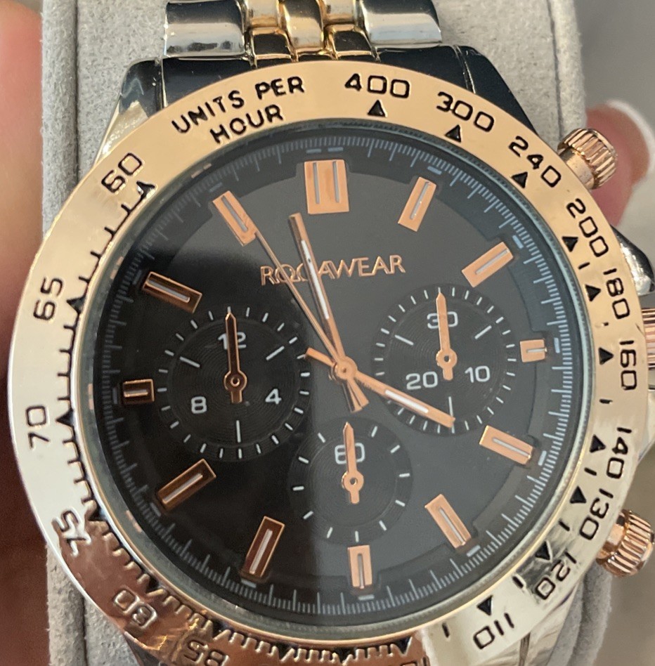 RocaWear Classic Mens Watch Push-Button Band Looks & Runs Great RM9662 New
