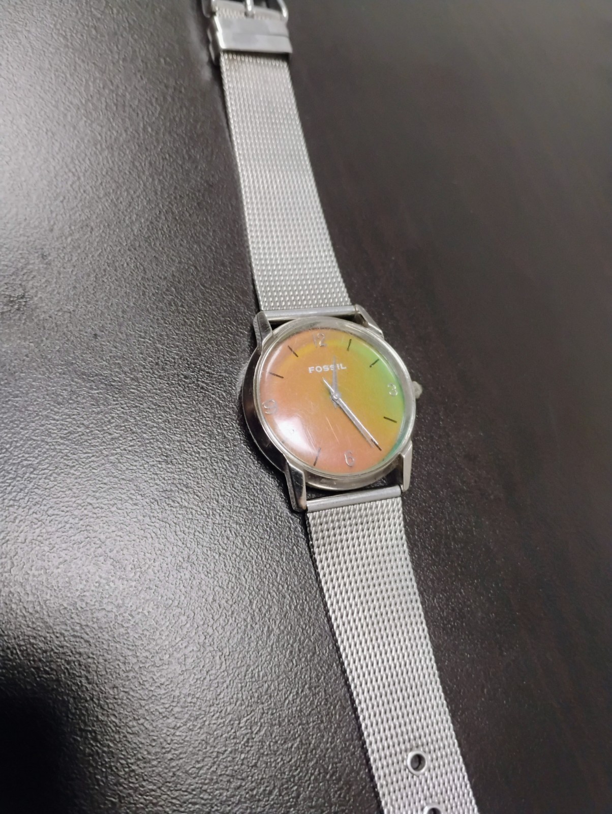 Fossil Silver Mesh Band Multicolor Mood Dial Analog Metal Wristwatch