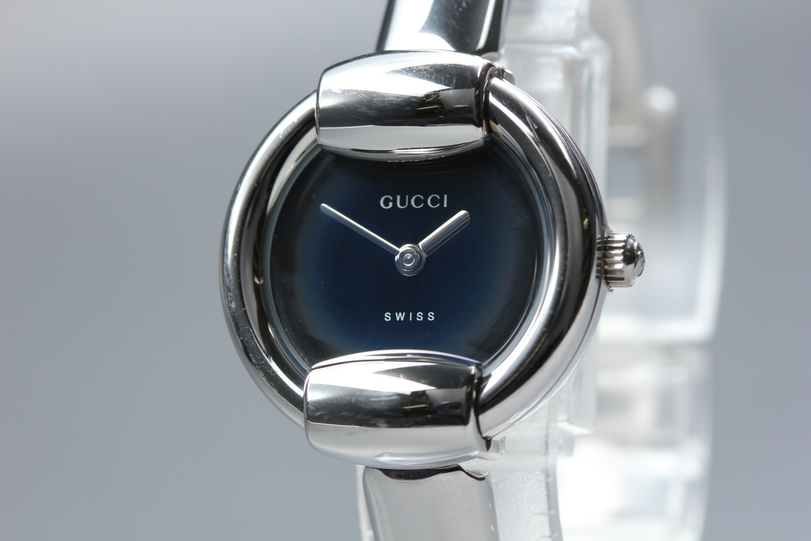 [Near MINT] GUCCI 1400L 25mm Black Dial Silver Bangle Quartz Women’s Watch