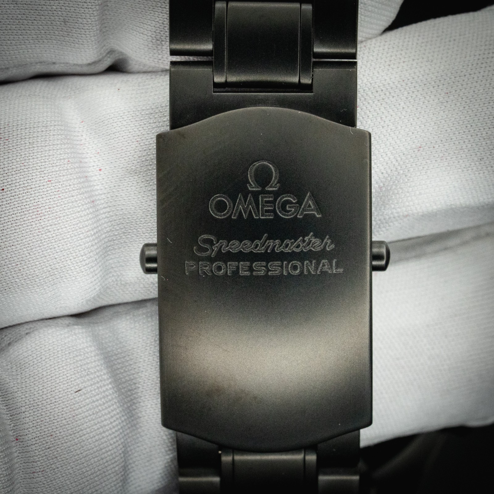 Black Venom Custom OMEGA Speedmaster Moonwatch Professional 311.30.42.30.01.005