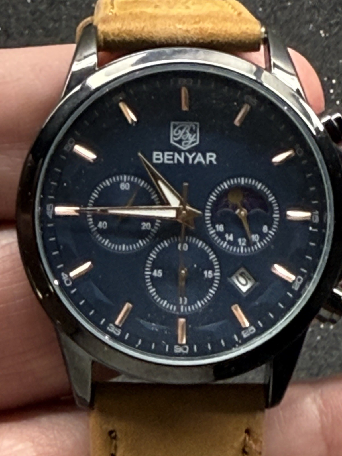 Benyar Watch Water Resistant 30 Meters Quartz Classic Wristwatch. Leather Band