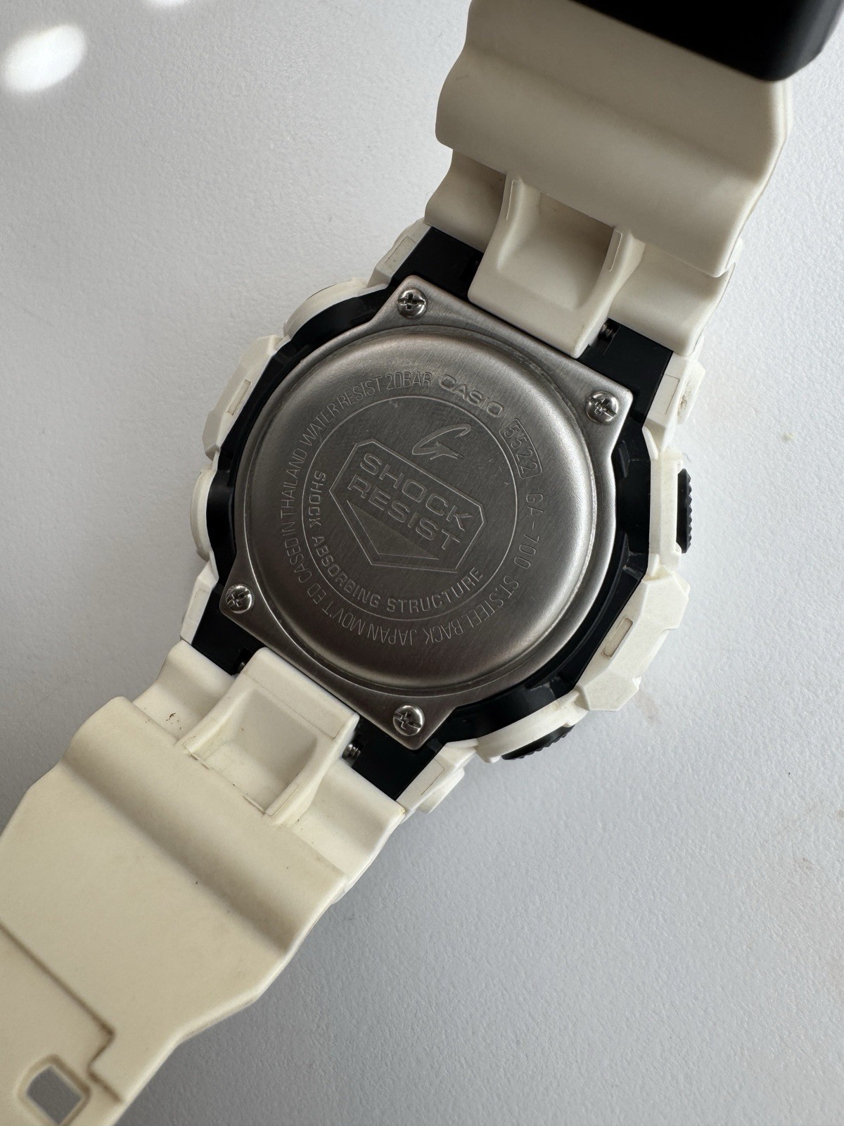Casio G-Shock GA-700 – White