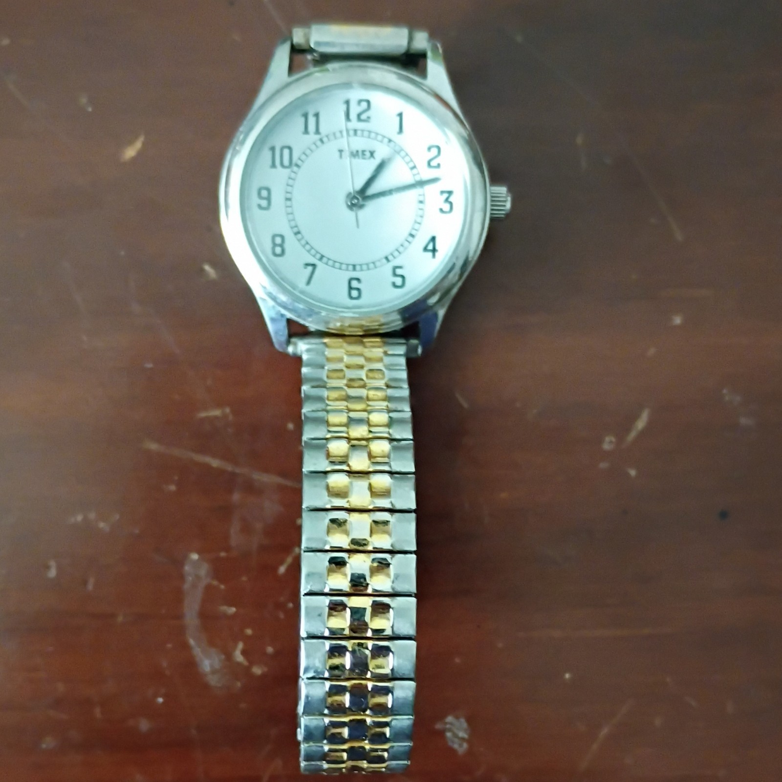 Timex Easy Reader Quartz Analog White Dial Two-Tone Bracelet Watch 30m 29mm
