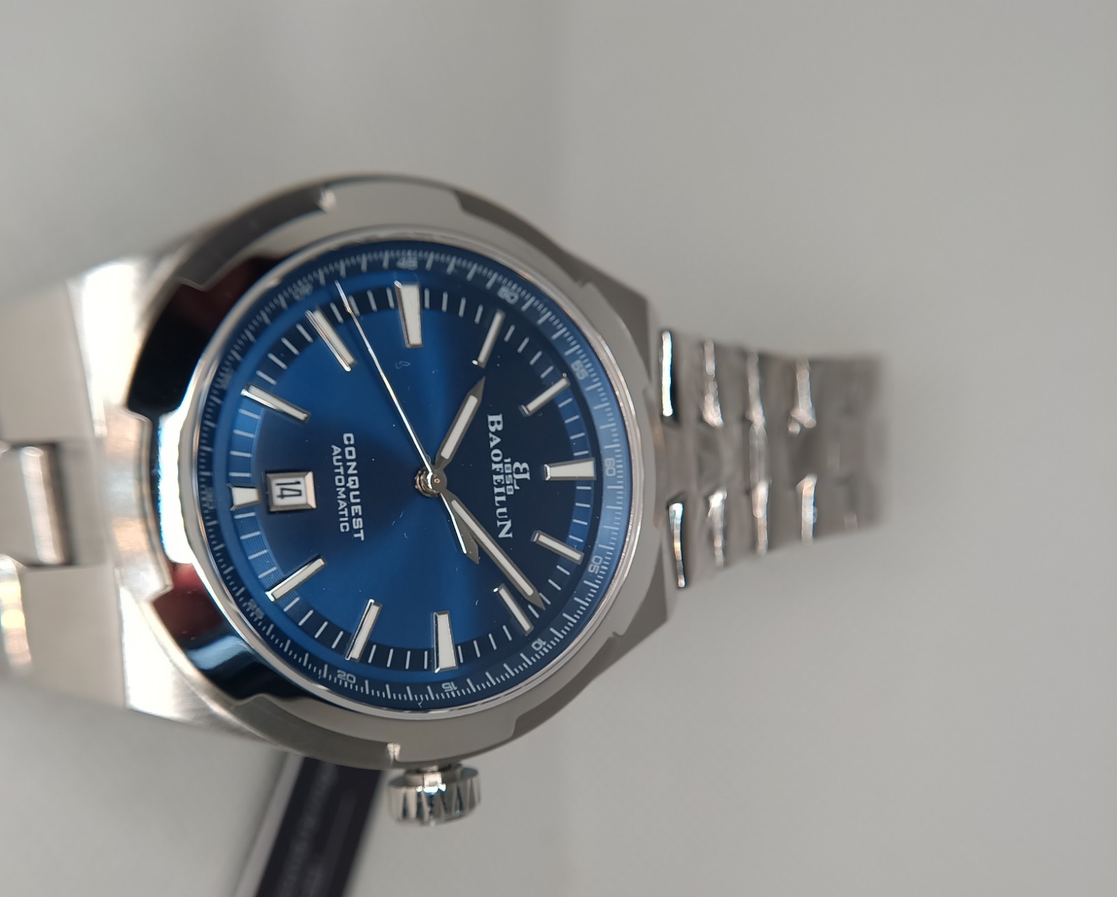 Over Seas Conquest Integrated Bracelet Automatic Sapphire Stainless Steel 50mWR