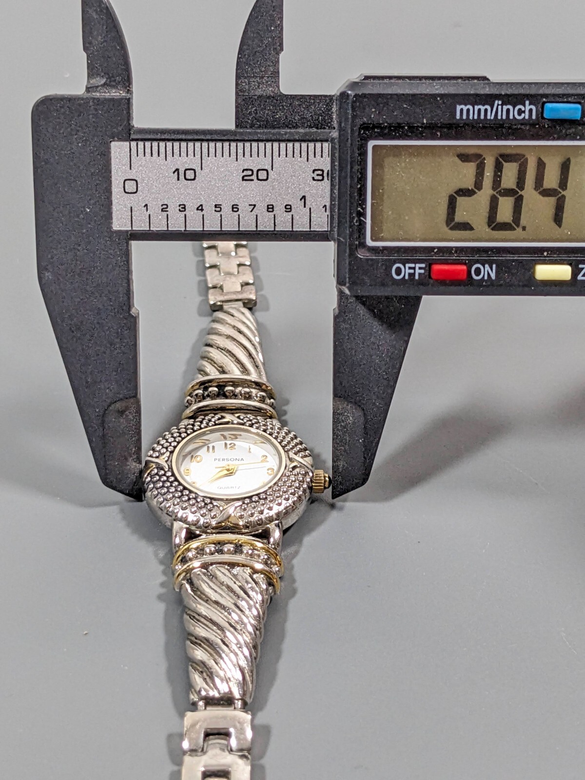 Persona White Round Dial Cable Style Bracelet Watch Silver Tone 7.5 in