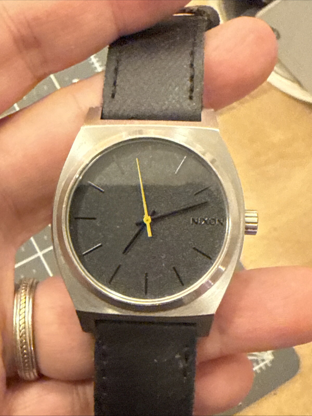 Nixon The Time Teller Minimal 14H Men’s watch new battery gray dial black band