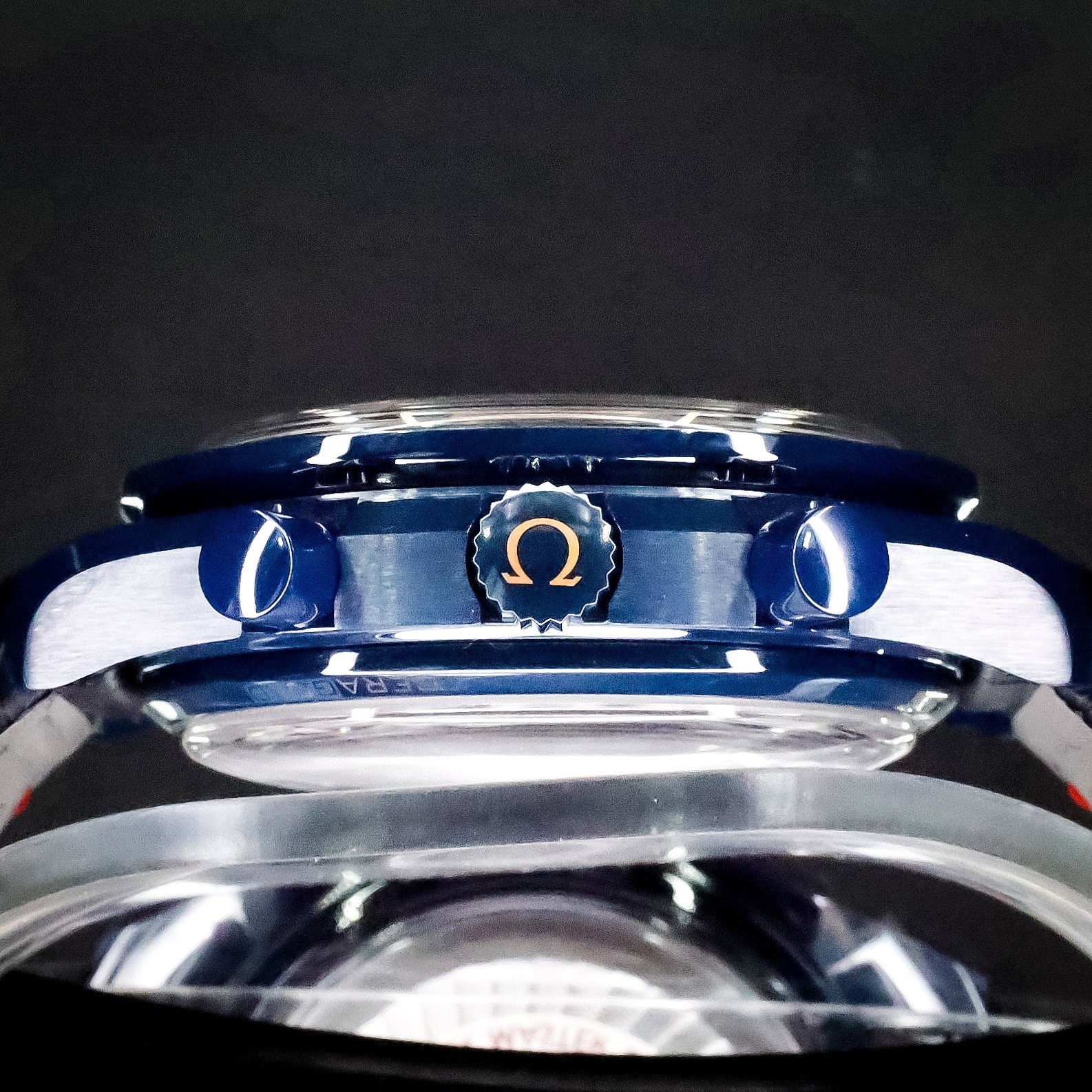 OMEGA Speedmaster Moonphase 304.93.44.52.03.002 Blue Side Of The Moon Full Set