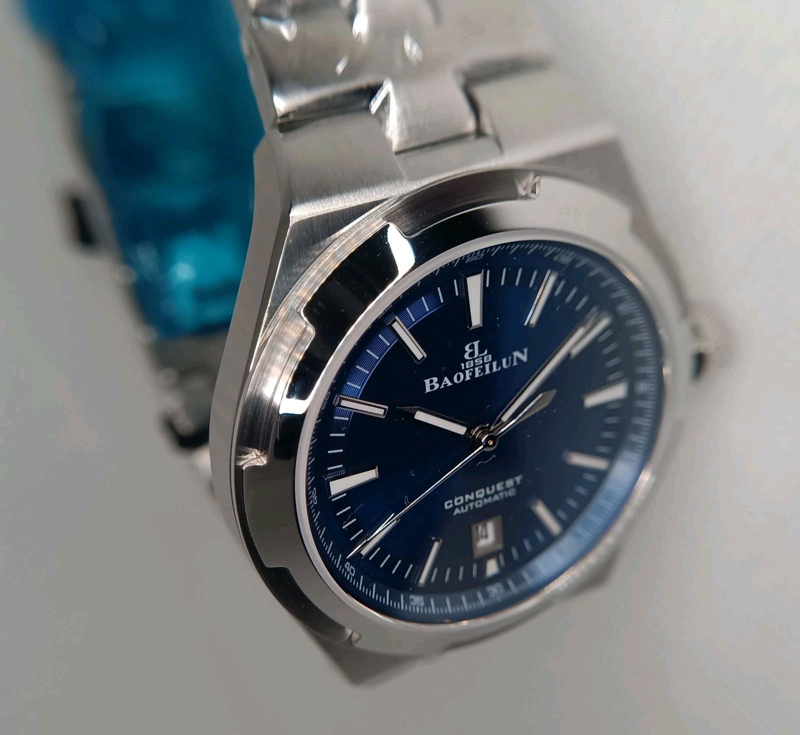 Over Seas Conquest Integrated Bracelet Automatic Sapphire Stainless Steel 50mWR