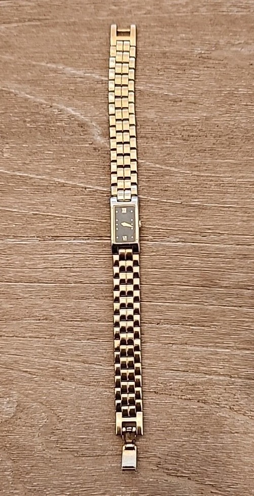 VTG Seiko Quartz 13mm Gold Tone Womens Steel 2E20-6590 Watch FIT 6in”