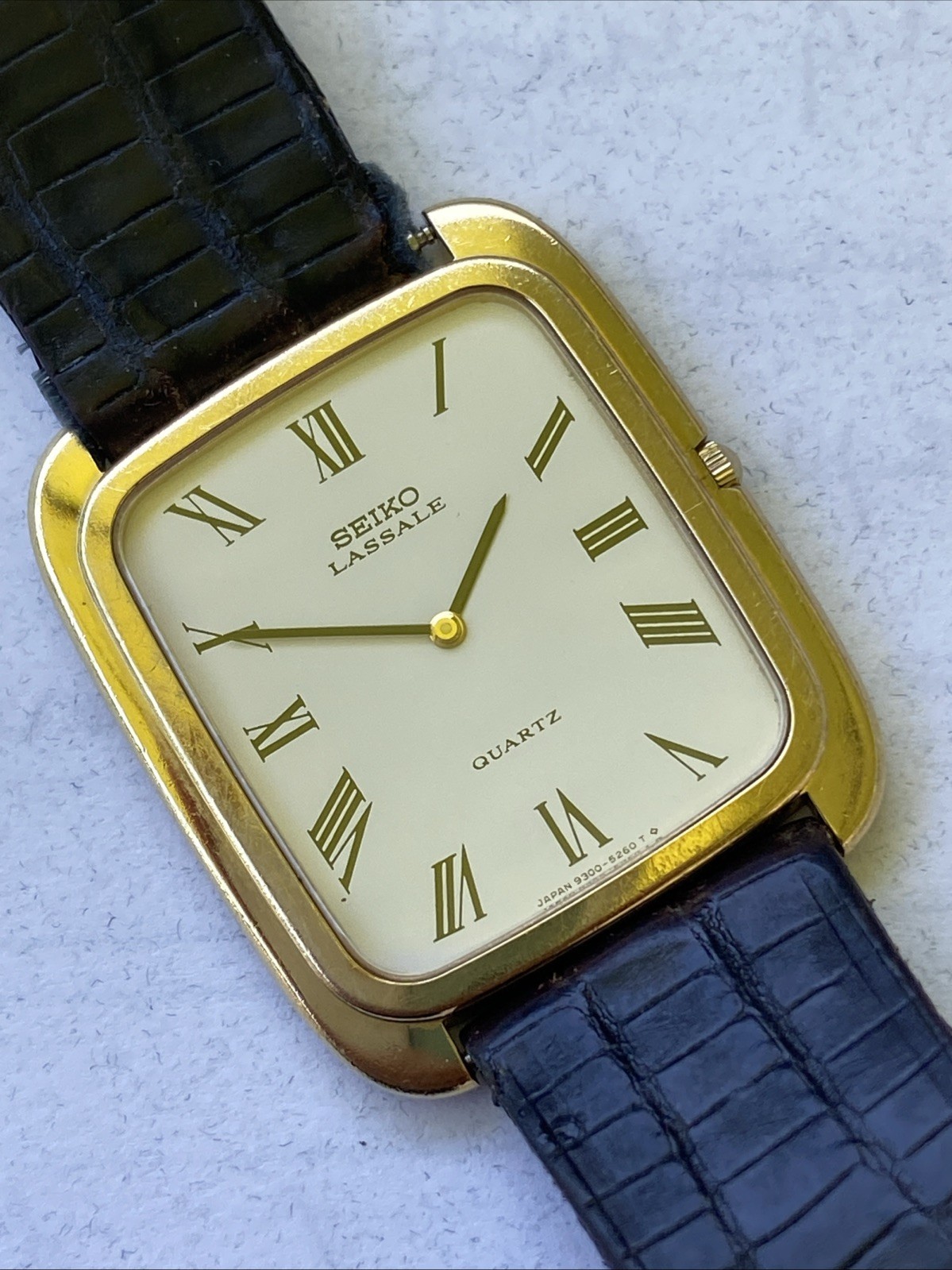 Vintage Seiko Lasalle Ultra Thin Gold Tone 9300-5009 Rectangular Roman #’s