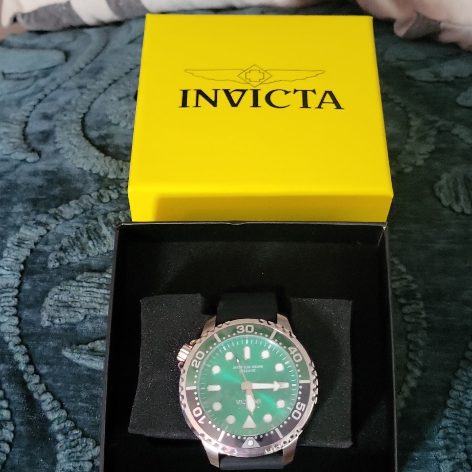 Invicta Men’s Diver Wristwatch Green Dial Black Rubber Strap Water-Resistant