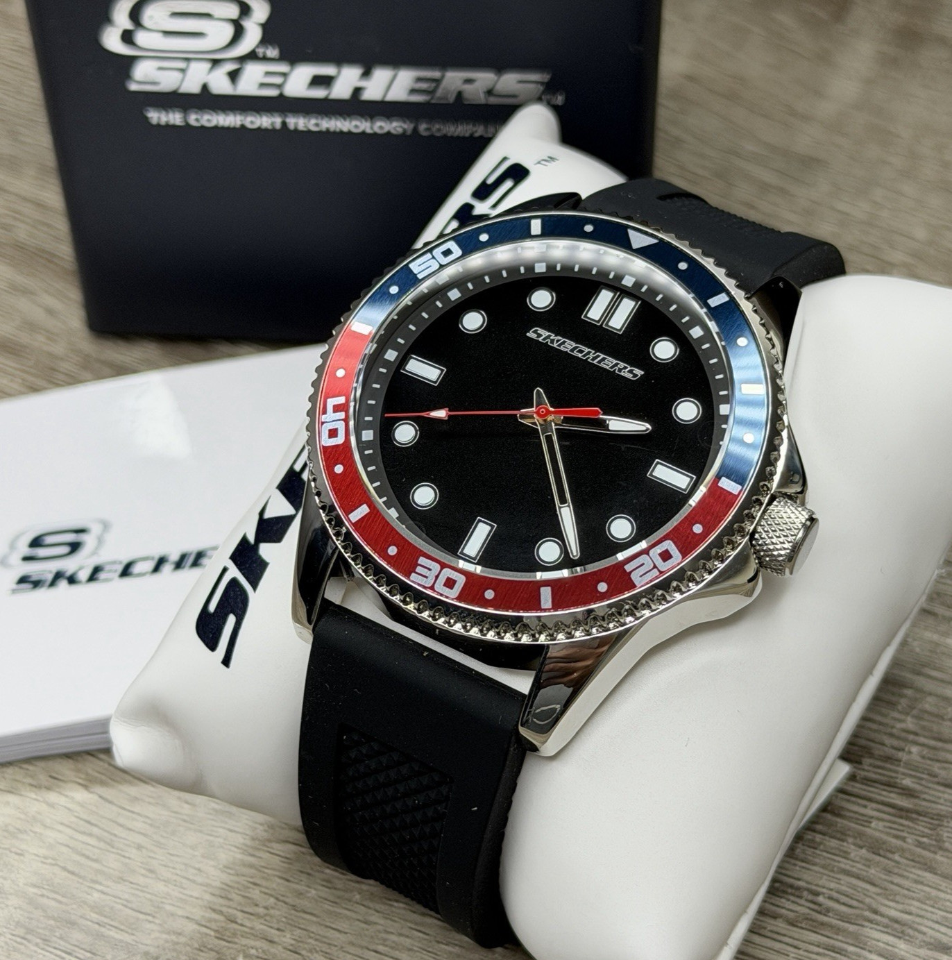 NEW✅ SKECHERS Longfellow Blue/Red Bezel Black Rubber Strap Men’s Watch SR5141