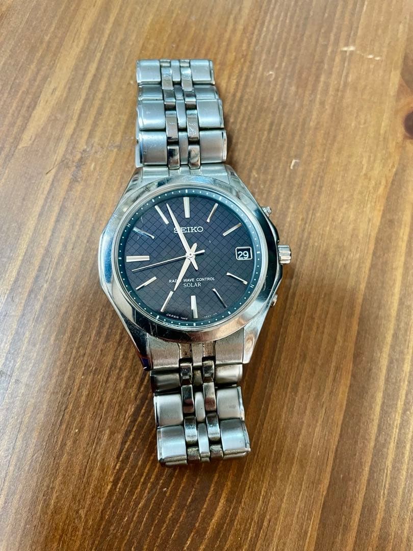 Seiko 7B52 Radio Controlled Solar Wristwatch Timepiece Genuine Authentic