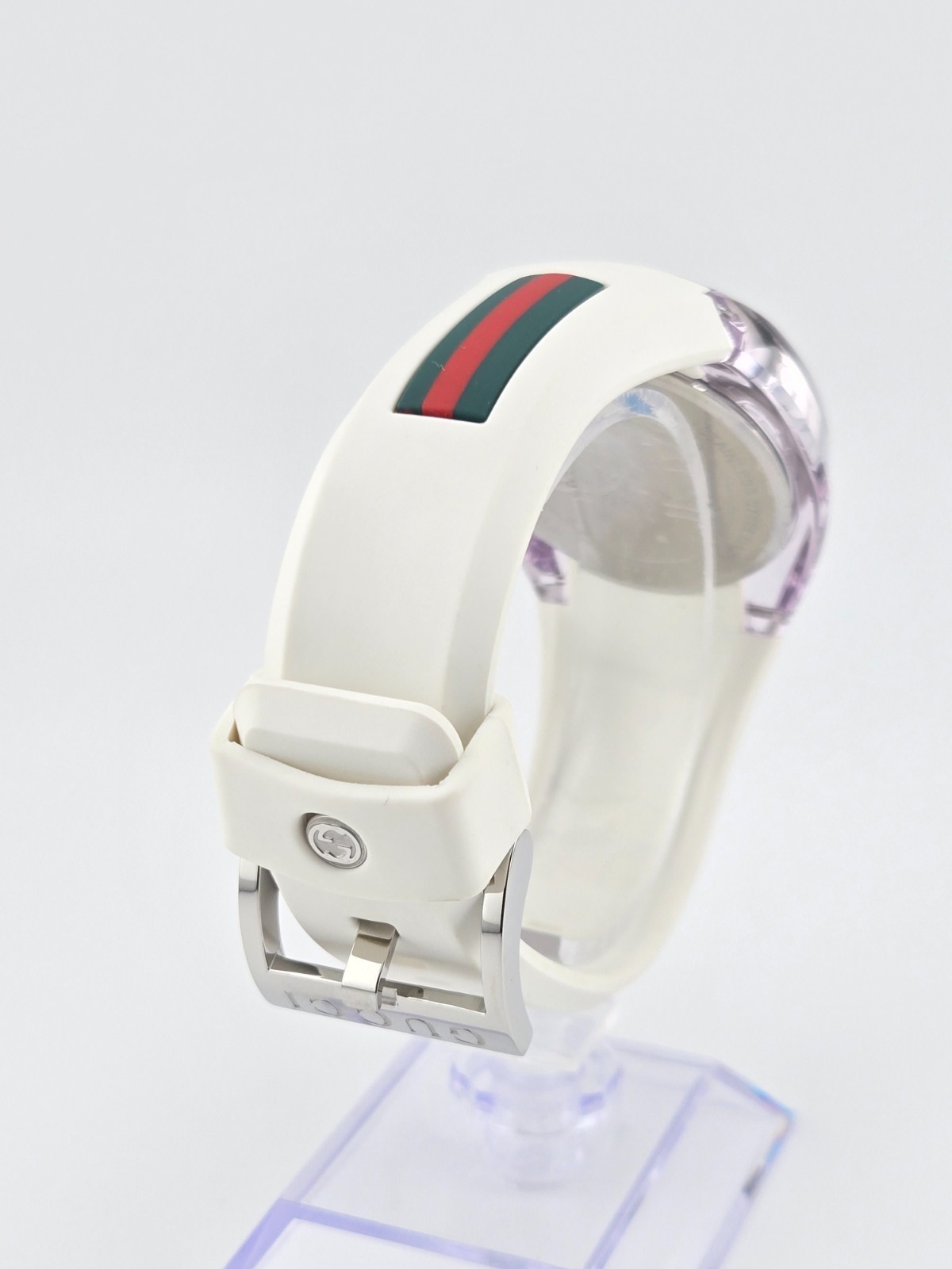 Gucci Sync L YA137302 White Rubber Strap Silver Dial Women’s Watch ⌚