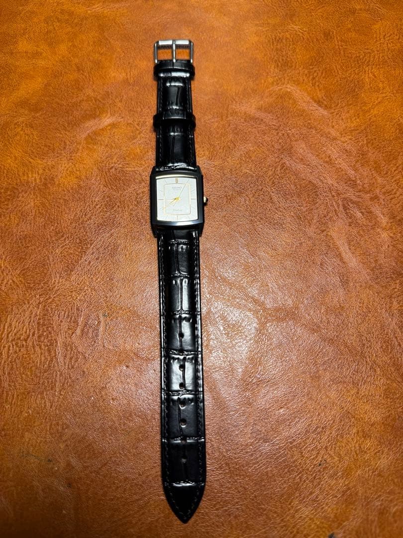 SEIKO Dolce 9521-5200 Ceramic Rectangular Quartz Watch