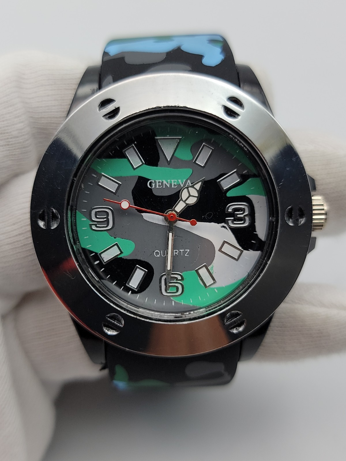 Geneva Men Watch 43mm Blue Green Black Camo Plastic Band 5.75″-8″, Runs
