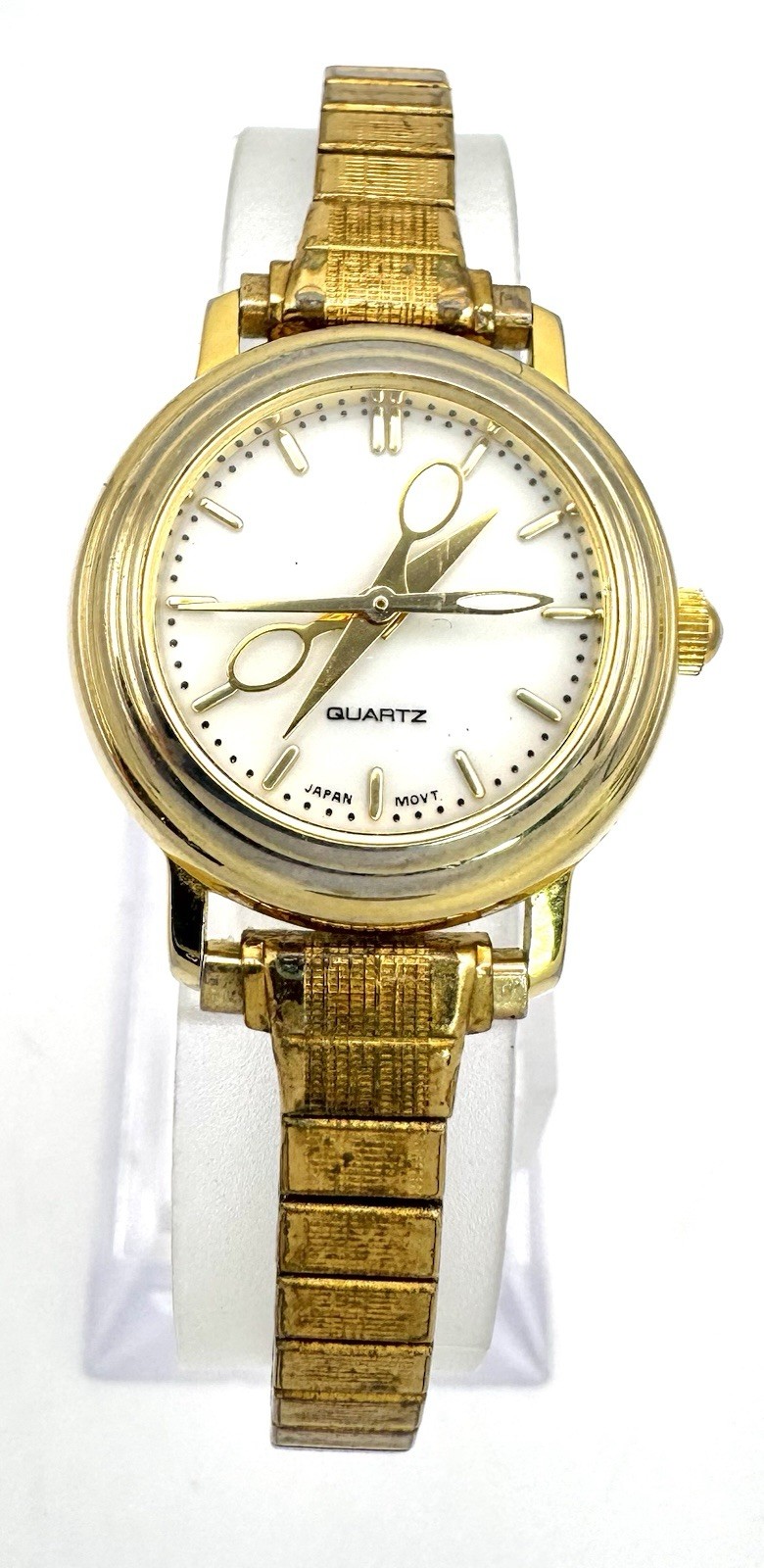 Ladies Round Gold Tone Scissors Needle Hands Sewers Analog Watch