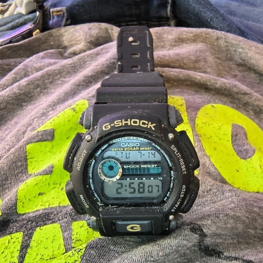 Casio G-SHOCK Men’s Digital Quartz Watch 200m Black Resin Strap 46mm
