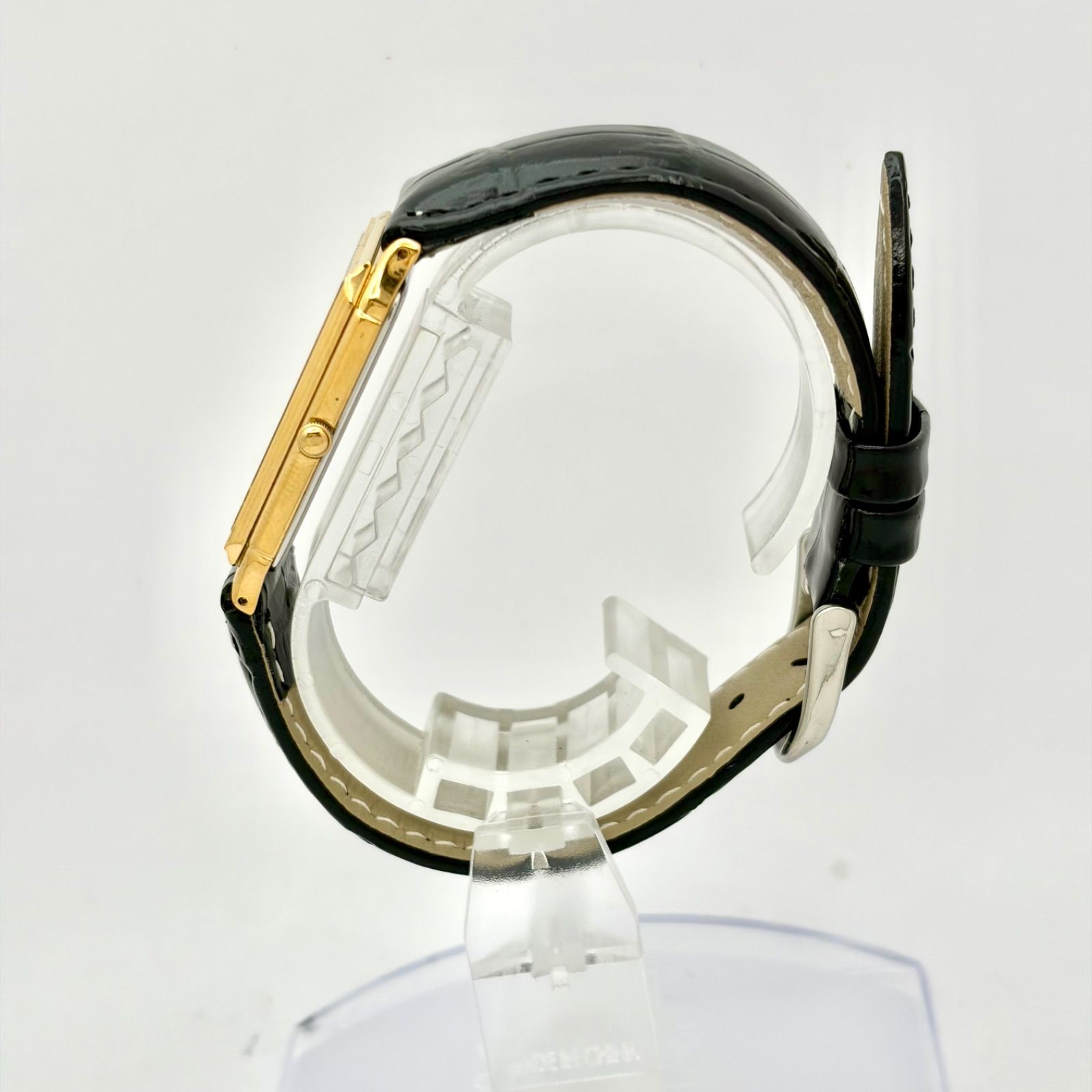 Seiko Men’s Gold Rectangular Quartz Watch 5E31-5A10 Battery Used