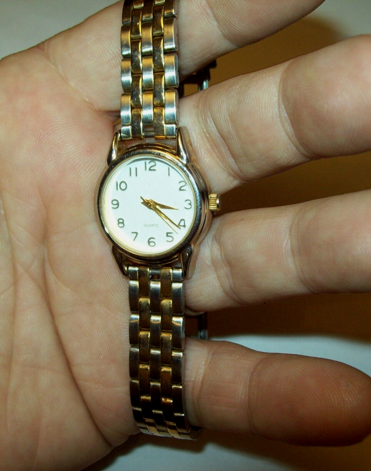 Simple Easy Reader Ladies Watch Quartz w/Nice Mesh Stainless Steel Hidden Clasp