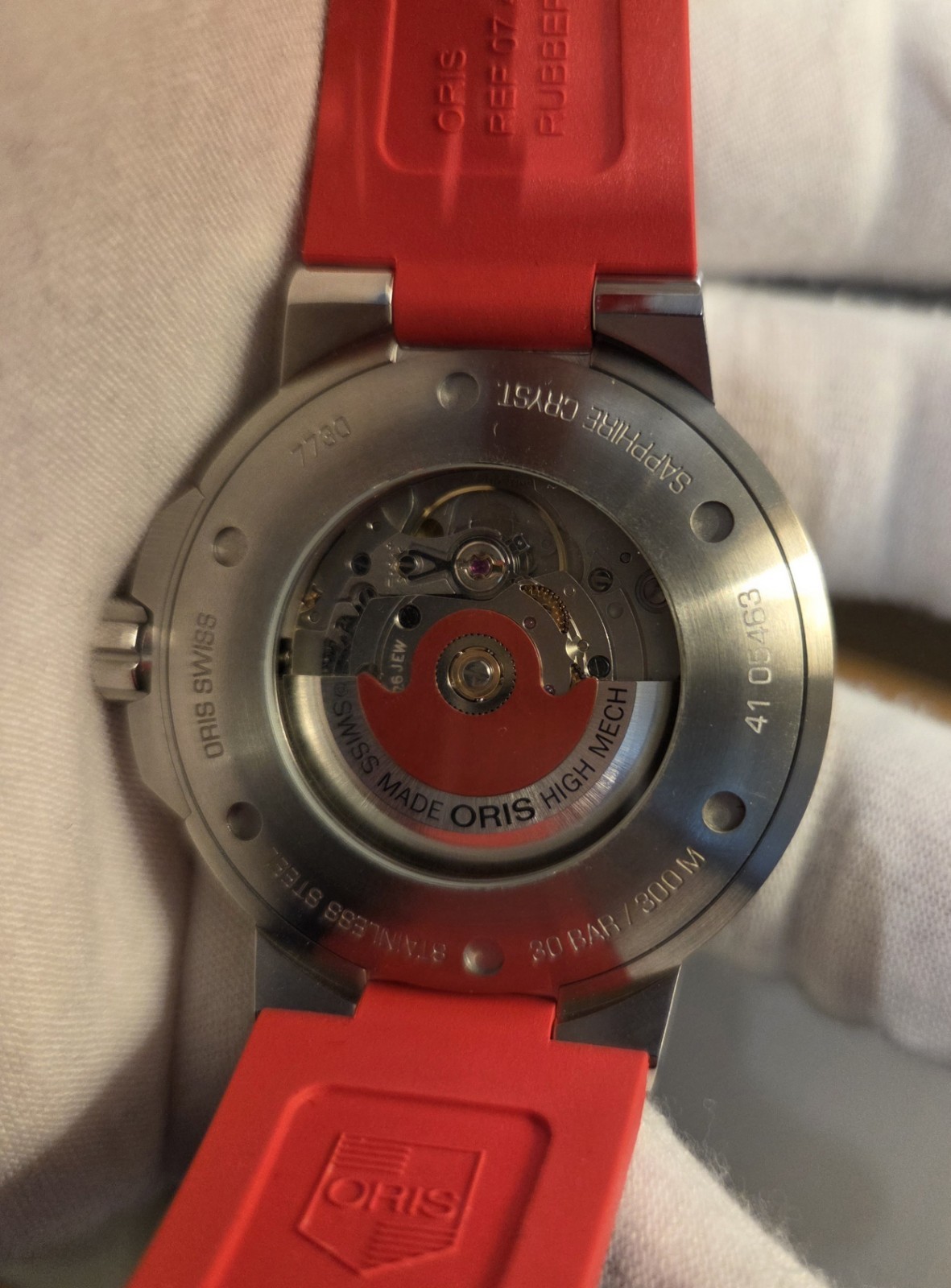 Oris Aquis Diver Automatic 43mm 300m Black Dial Red Rubber Strap Watch