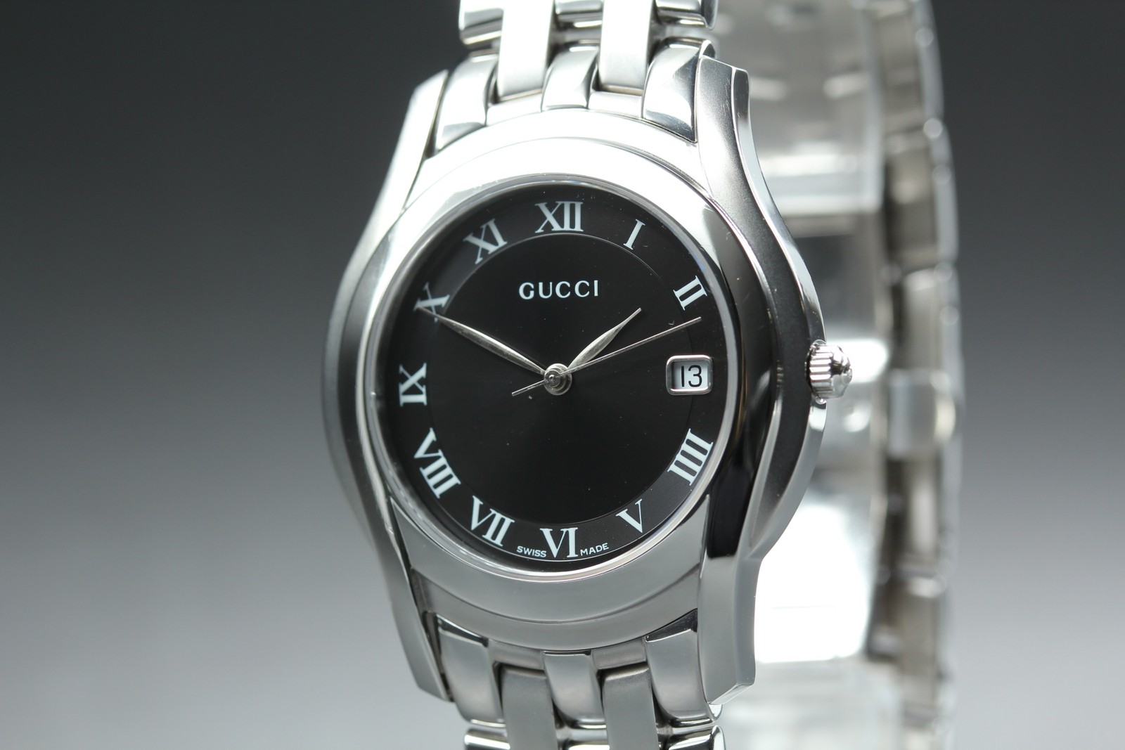 [Near MINT] Vintage Gucci 5500M 34mm Black Dial Date Men’s Quartz Watch JAPAN