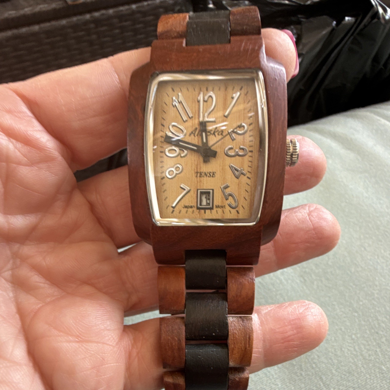 Tense Quartz Rectangular Analog Wristwatch Wood Bracelet Band Date