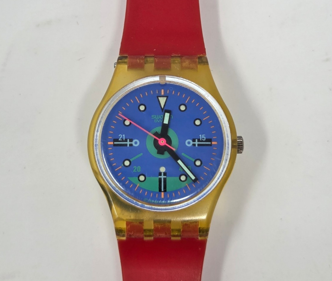 Vintage Swatch Watch Lady Frontloop LK110 1988 New Battery Red Blue 25mm