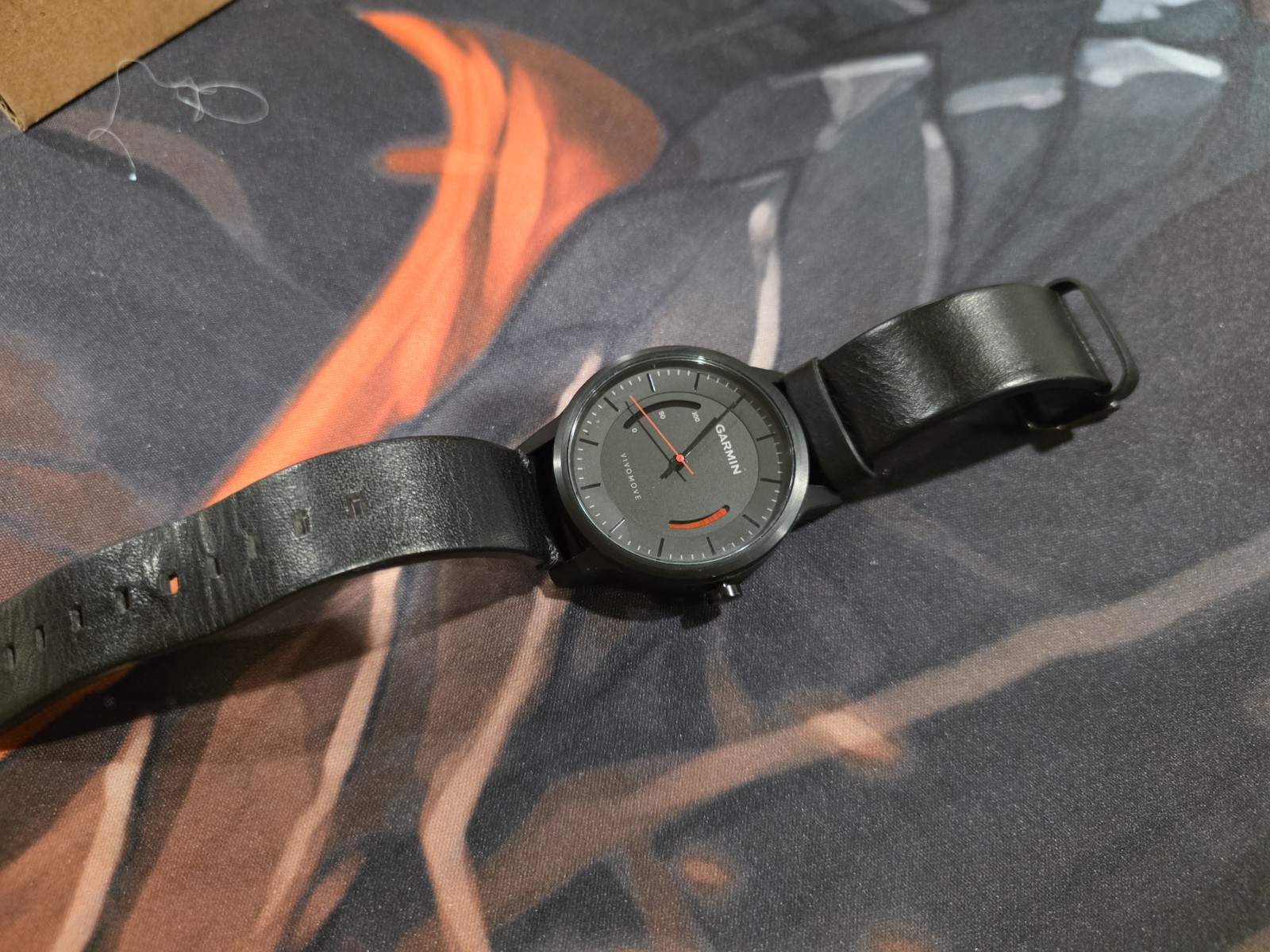Garmin Vivomove Hybrid Analog 42mm Black SS Case Leather Band 30m Quartz