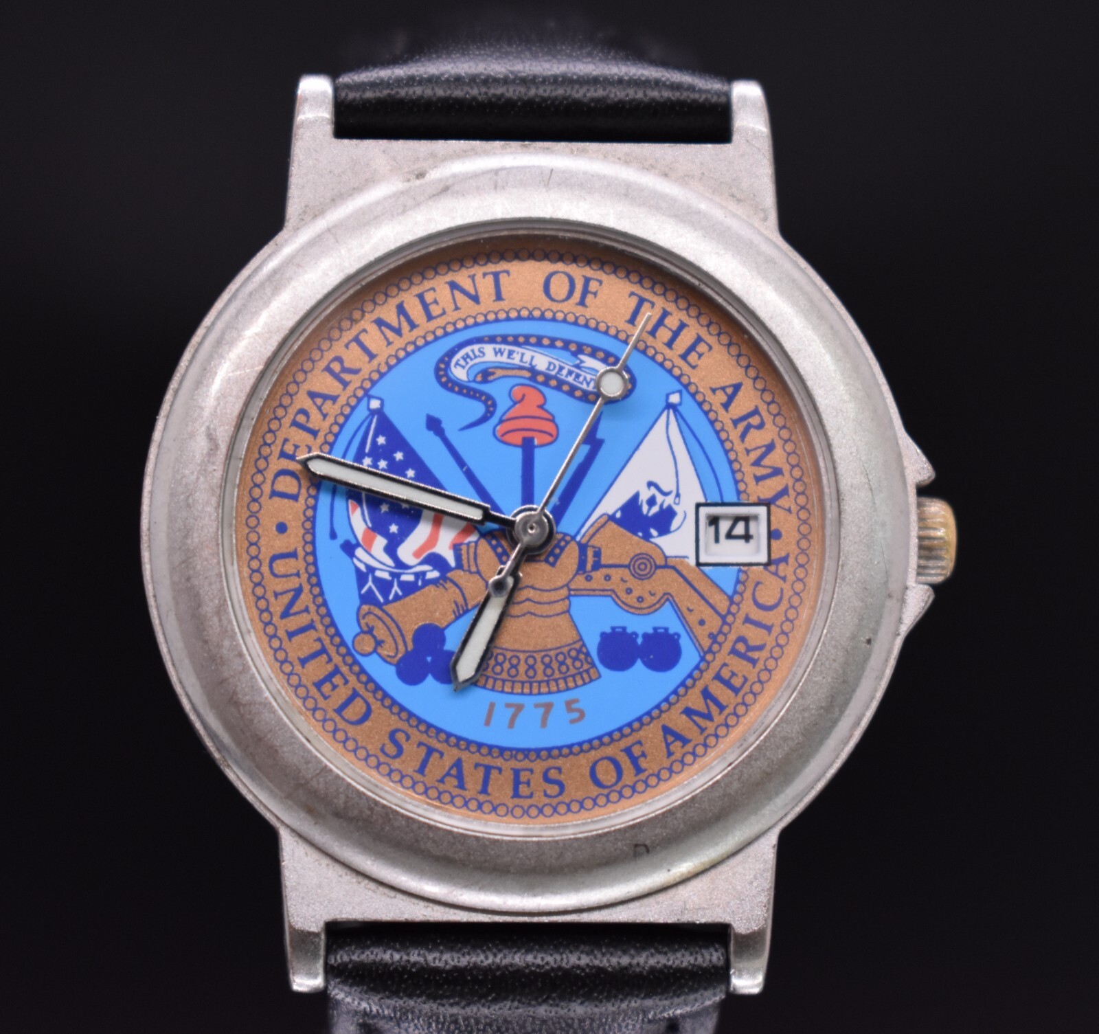 Vtg DEPARTMENT OF THE ARMY USA Watch Men Silver Tone Leather NEW BATTERY & BAND