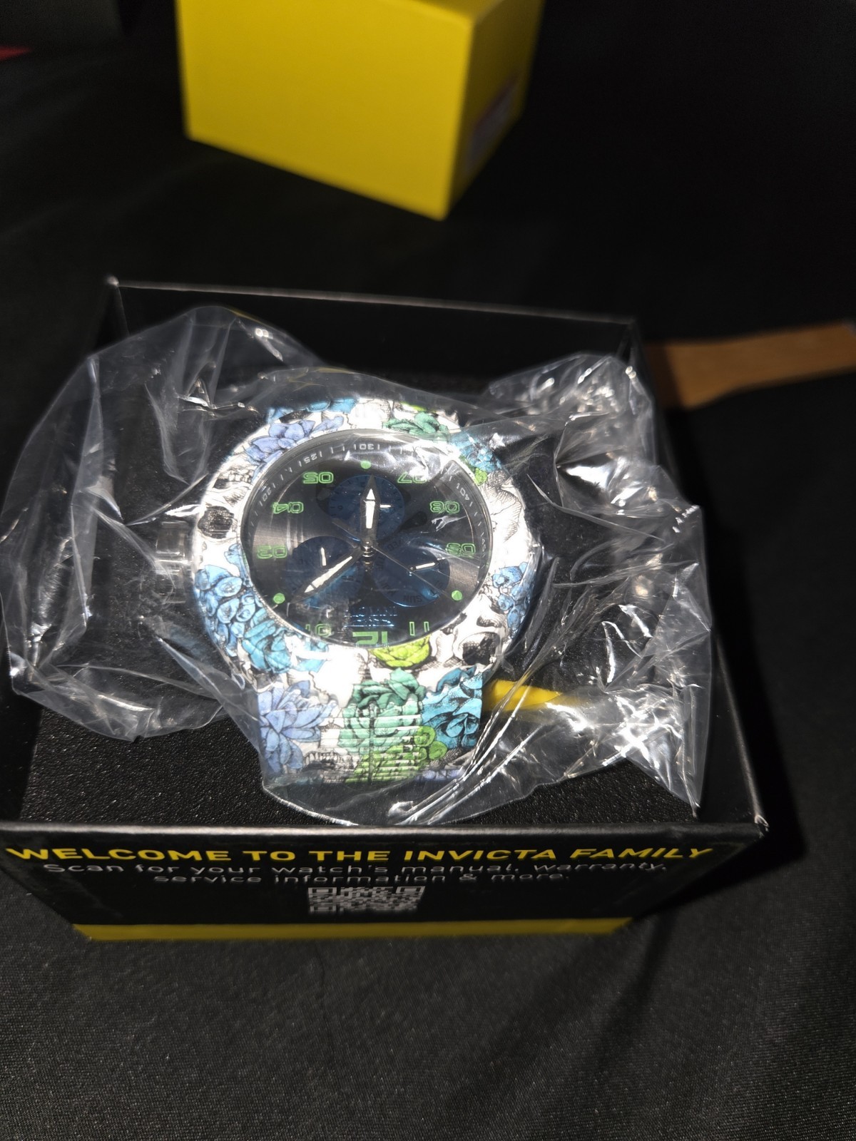 Invicta Skeleton Pro Diver Men’s Watch, Teal Blue Skulls & Roses, 52MM! UNIQUE!!