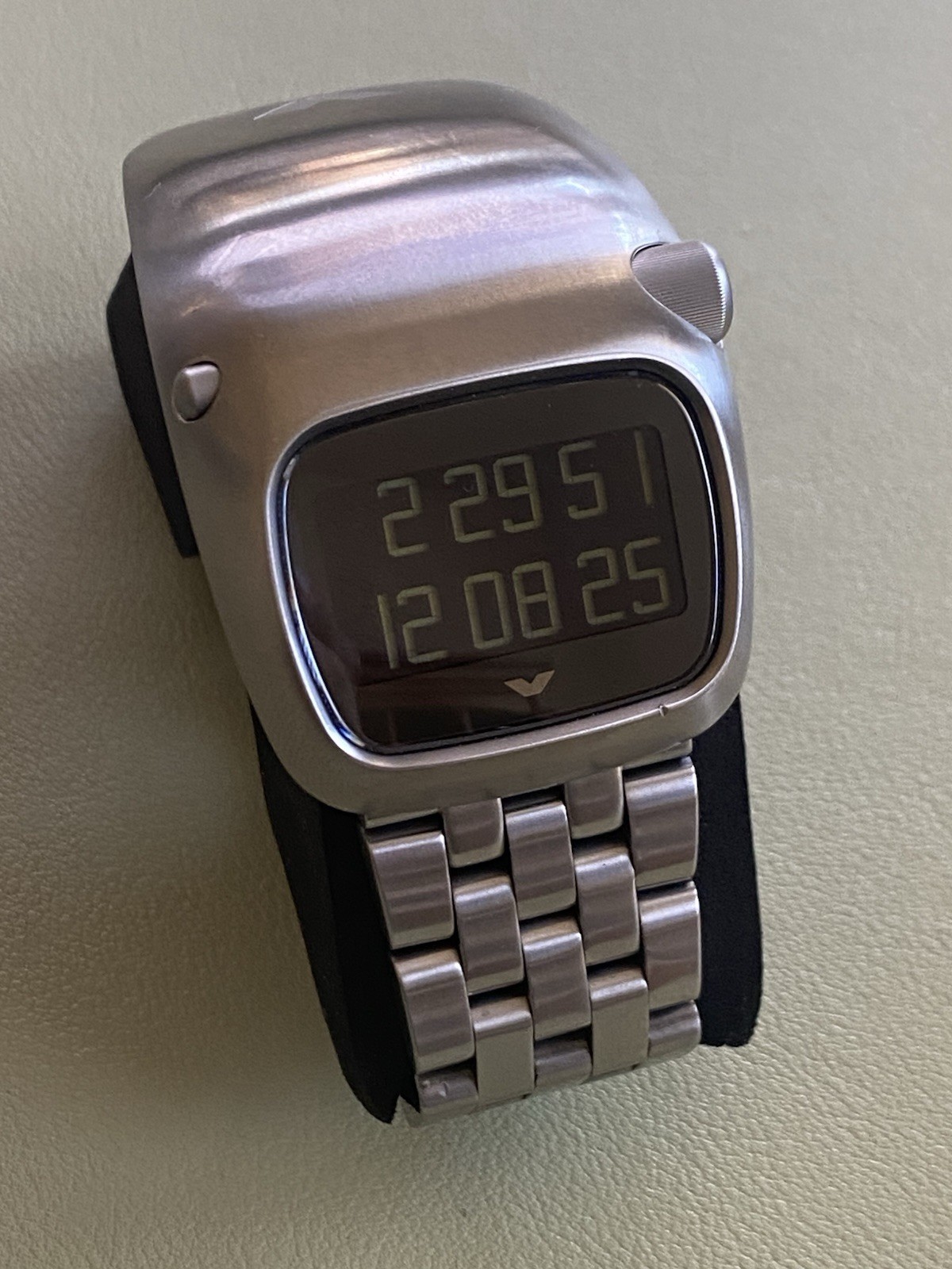 Ventura Design V-tec Sigma Digital Swiss Made Men’s Watch Size 6.75″