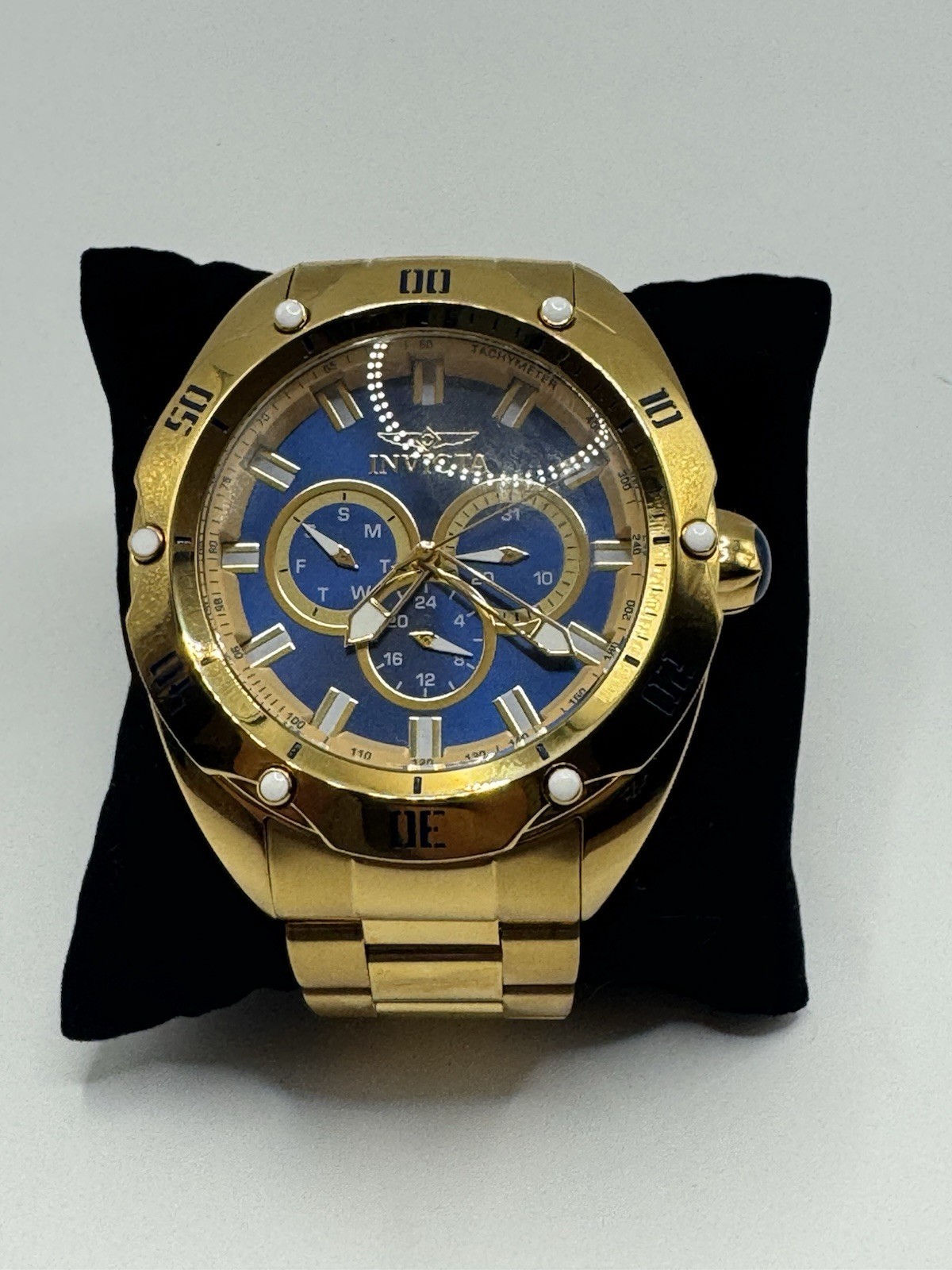 NEW! Invicta Venom Men’s Watch – 50mm. Gold (45732)