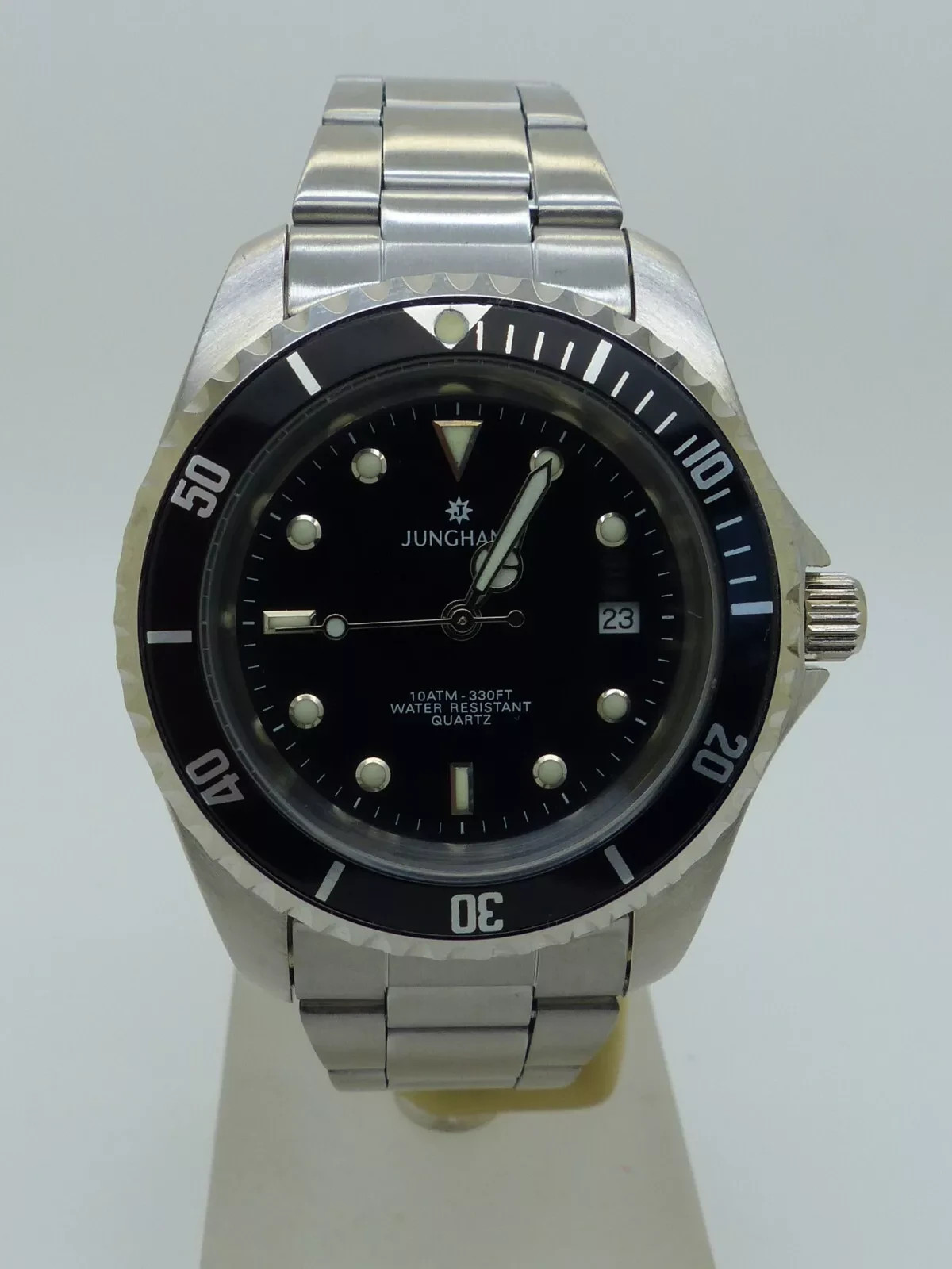 Junghans Quartz Divers Watch Ref: 31/3030.44 from the Egana Goldpfeil period.