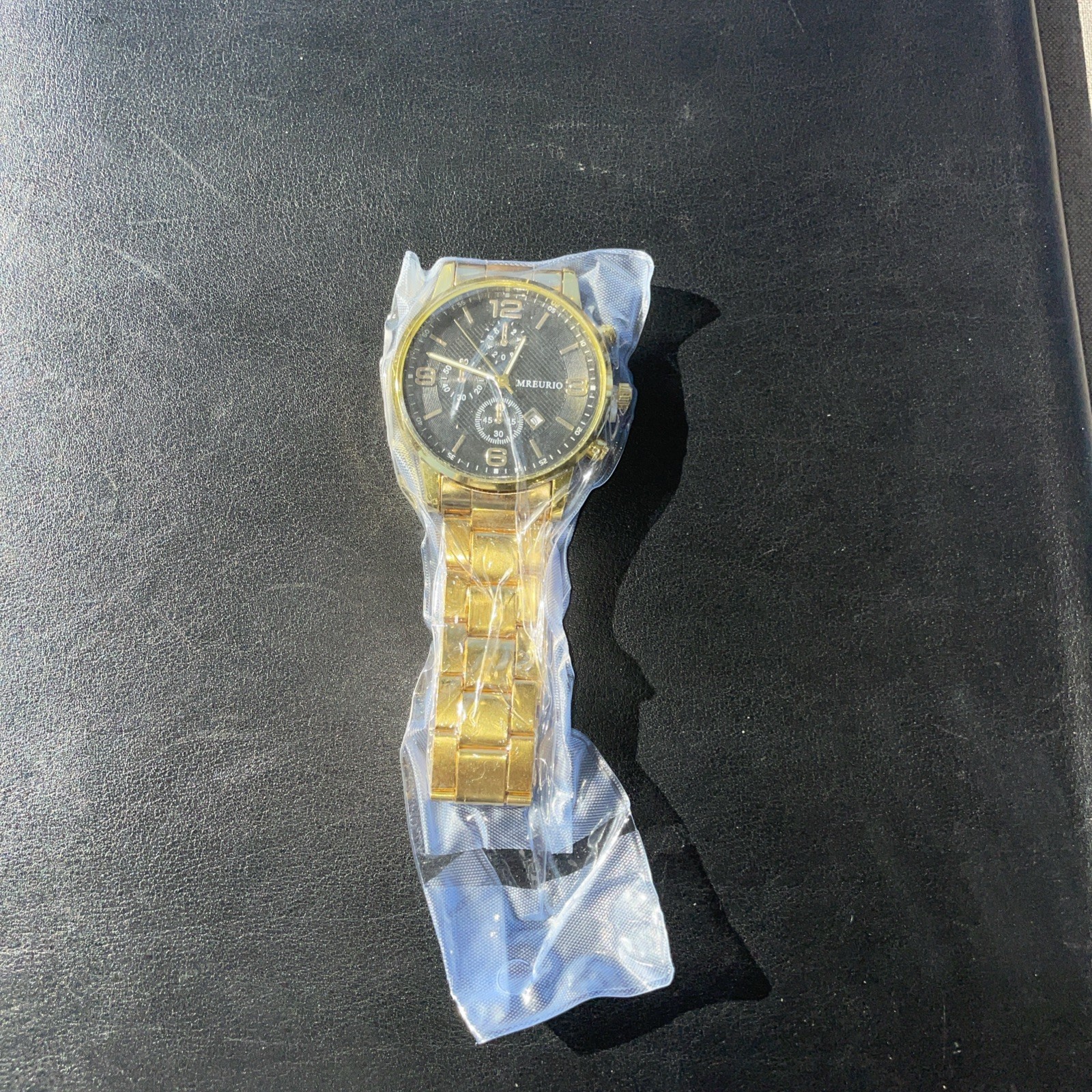 Mreurio Black Face, White Needle, Silver Shell With stainless steel Gold Band